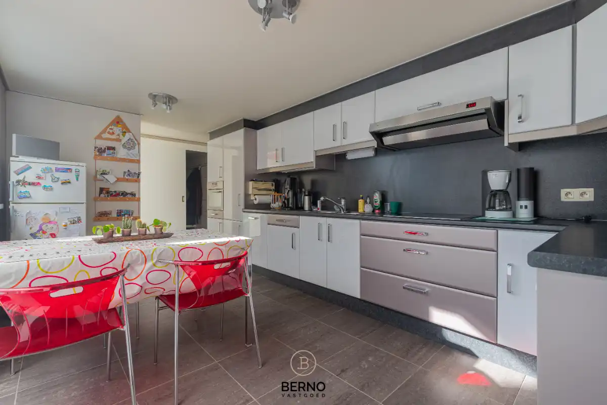 Instapklare woning met garage foto 7