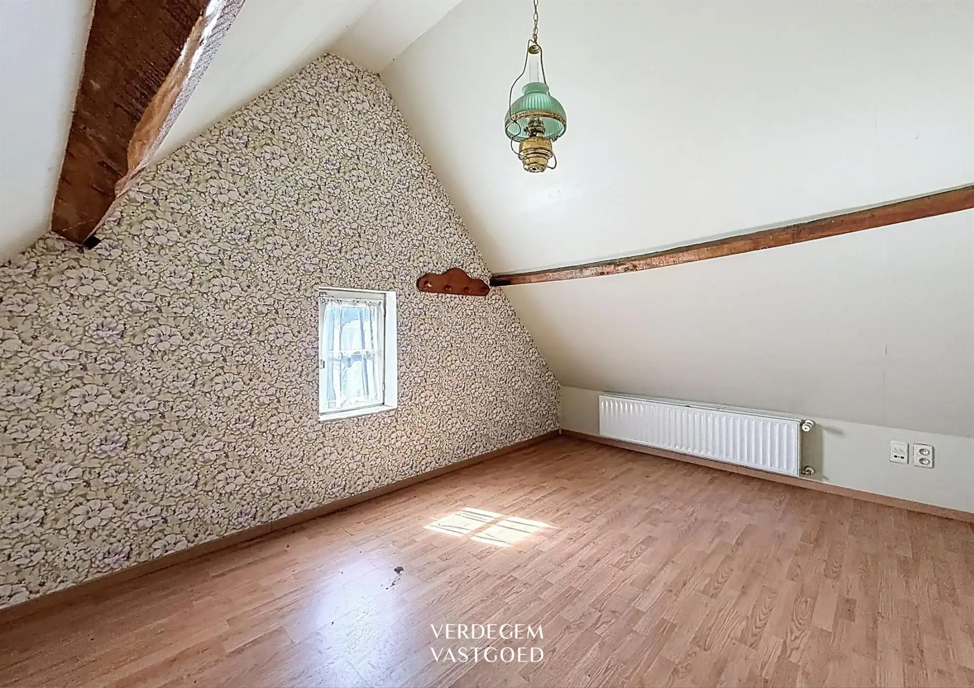 Te renoveren hoeve met schuur op een terrein van 1.634m² foto 14