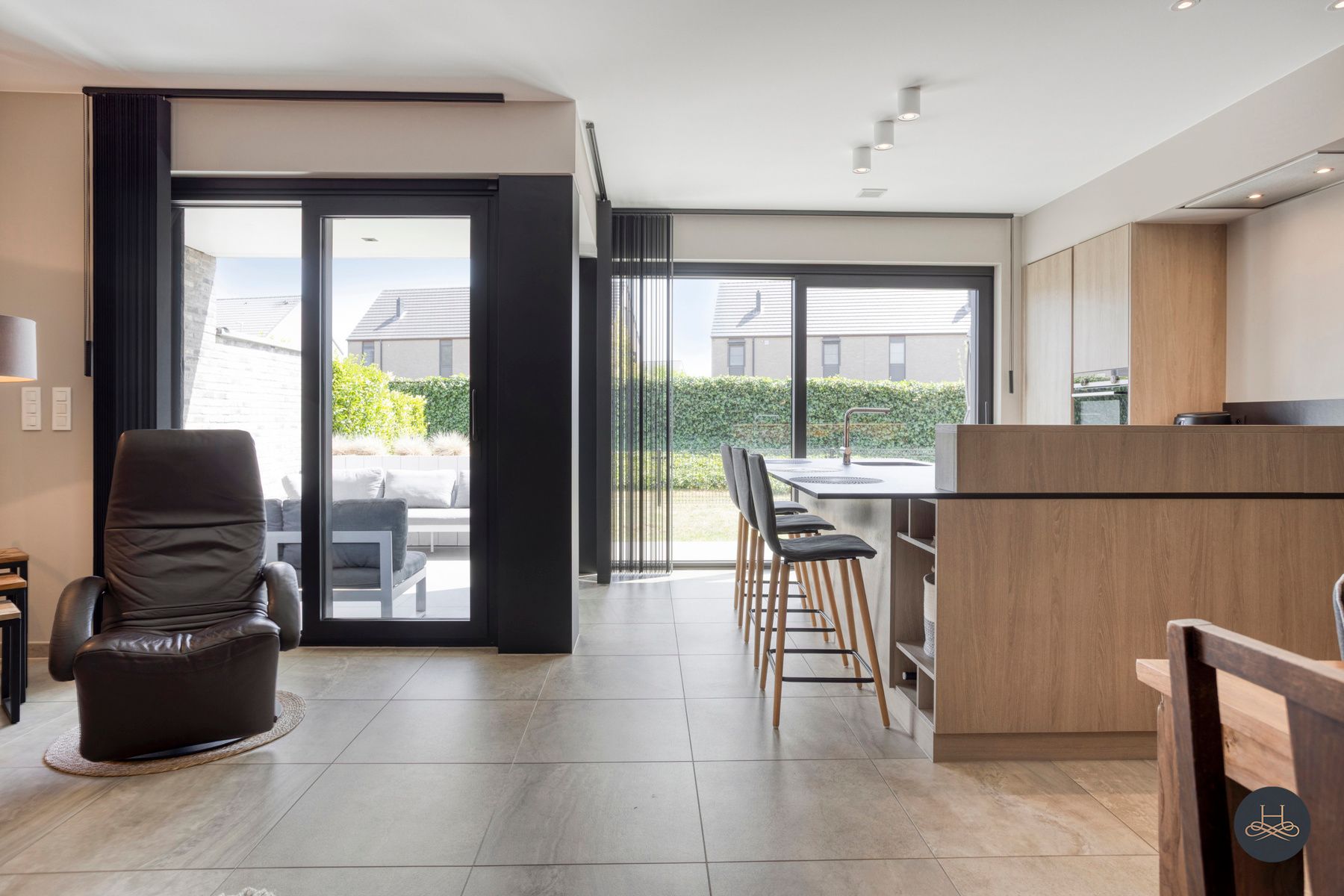 Zeer recent, energiezuinig gelijkvloersappartement met tuin  foto 9