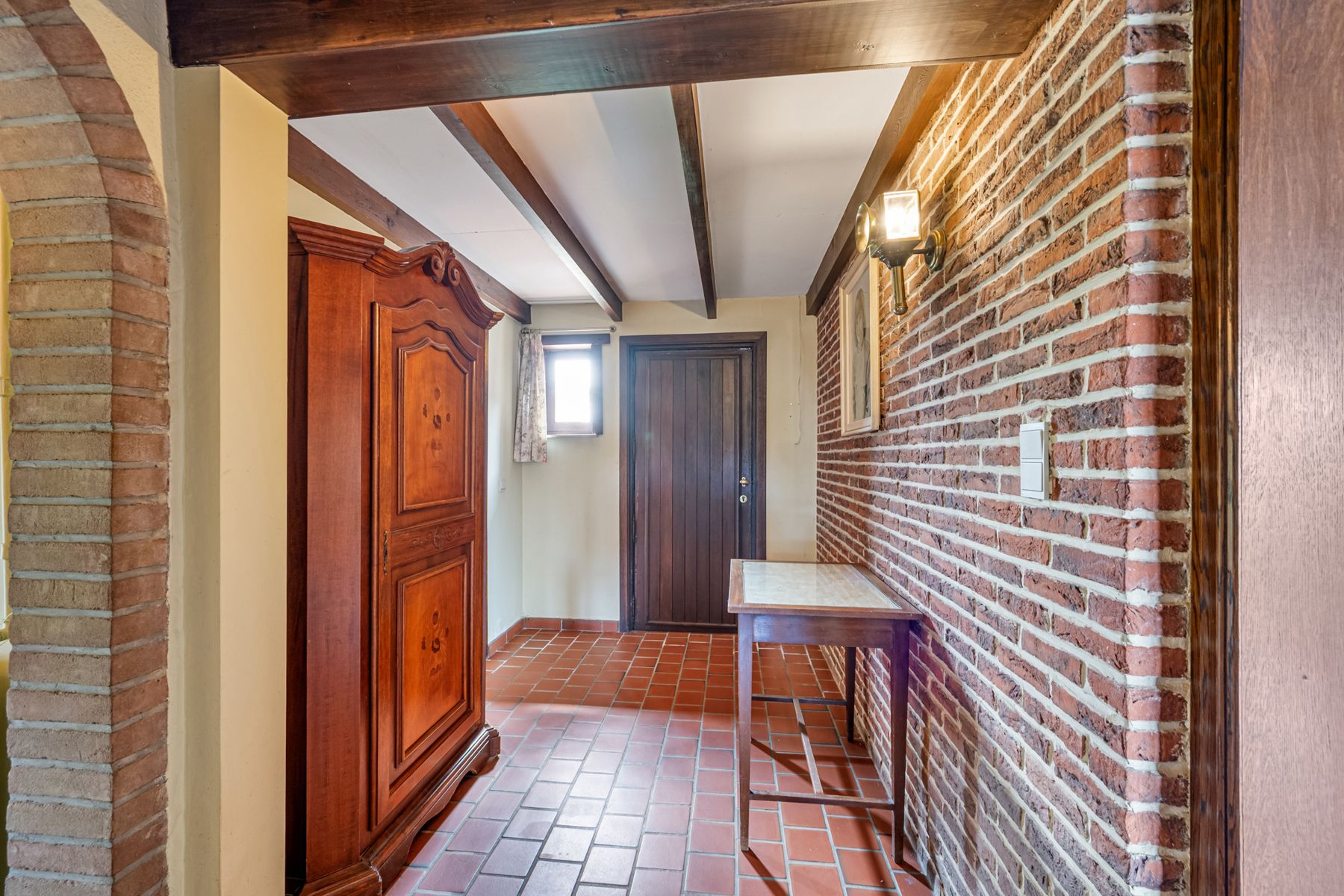 Landelijk gelegen renovatieproject met prachtig uitzicht  foto 8