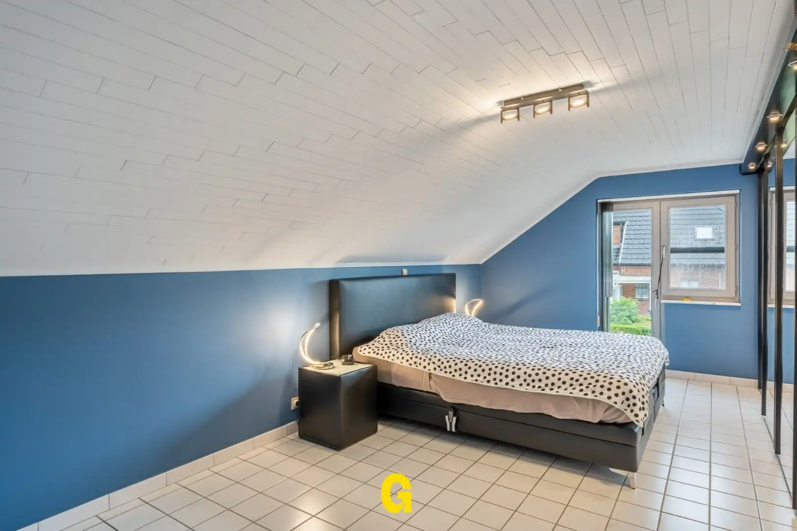 Knappe halfopen woning met een aantrekkelijke tijdloze architectuur, in perfecte staat, op 5a 67ca - label C foto 18