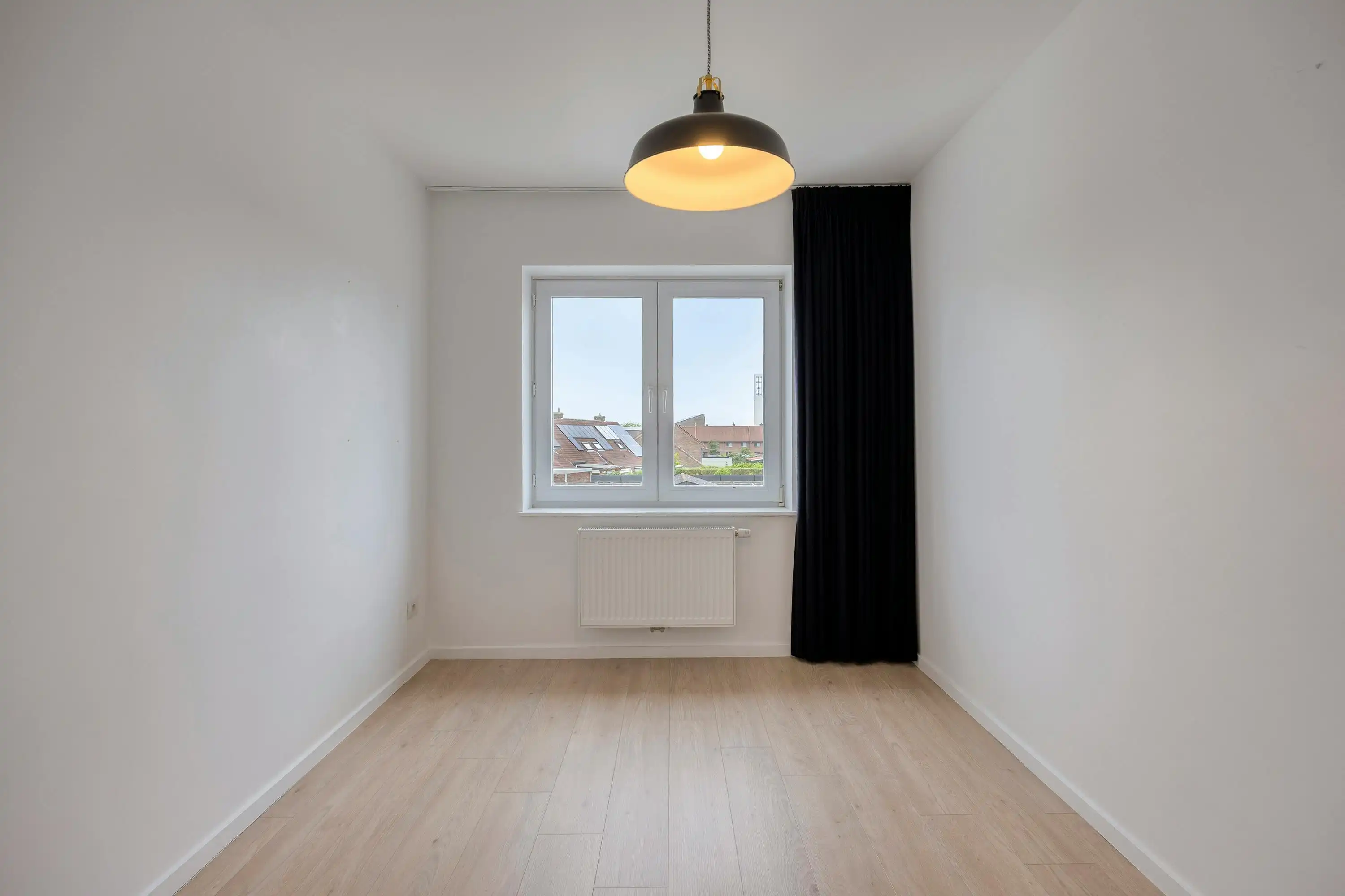 Recent gerenoveerd huis met 3 kamers te koop in Beveren-Leie foto 17
