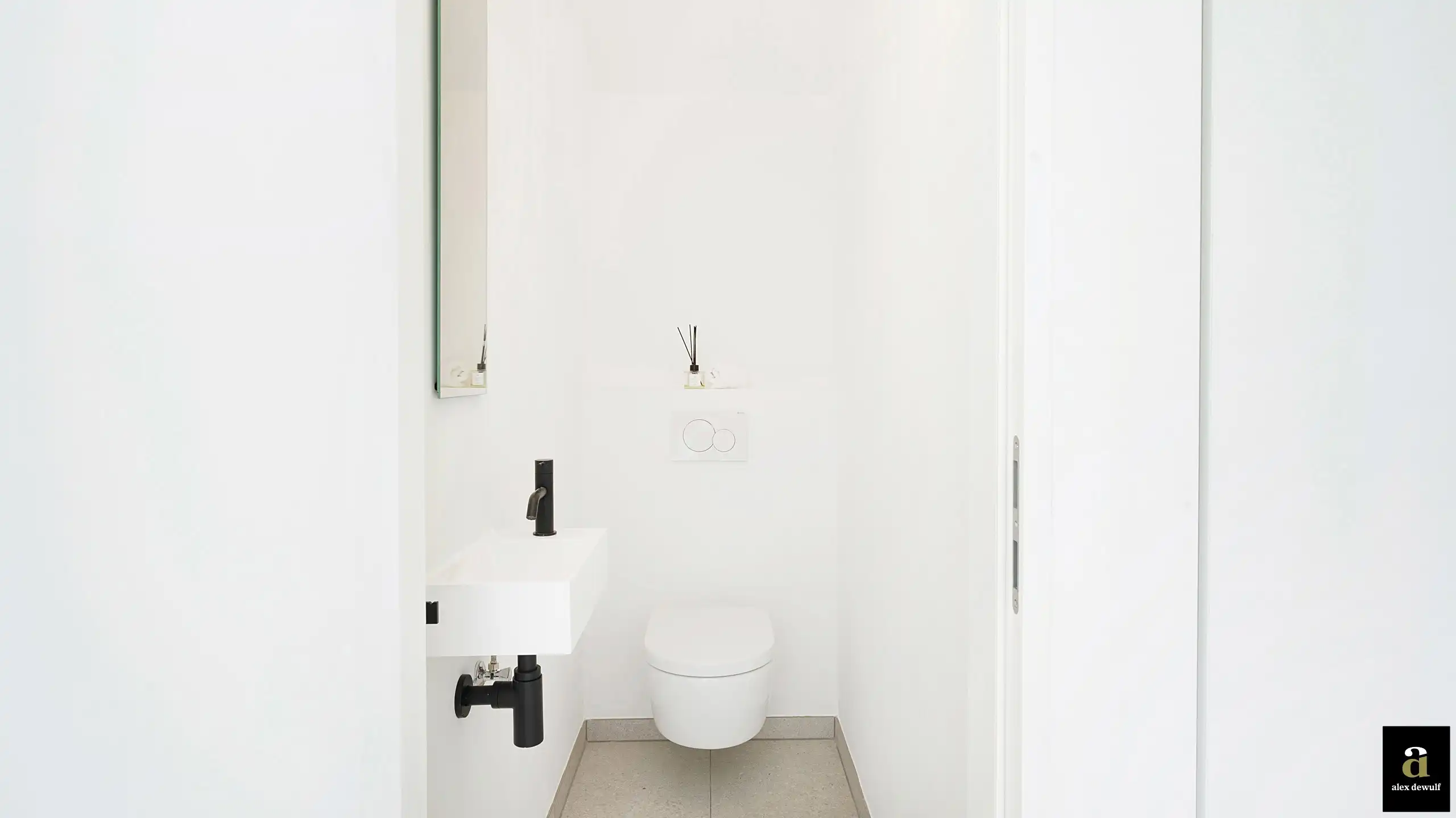 Luxueus nieuwbouw duplex-appartement, centraal gelegen tussen de Zeedijk en het Rubensplein. foto 17