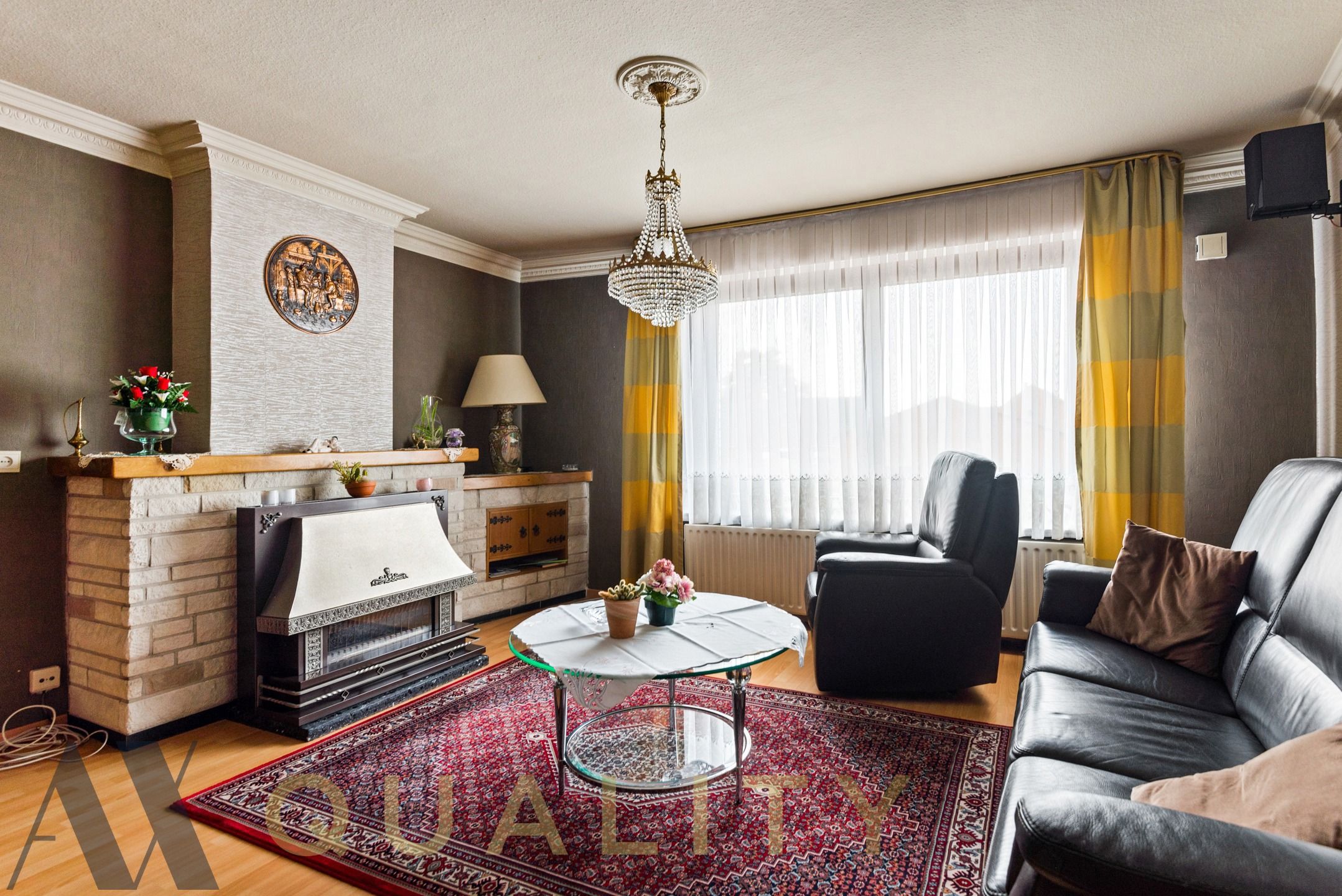 Bel-etage woning met tuin en 4 en suite slaapkamers foto 2
