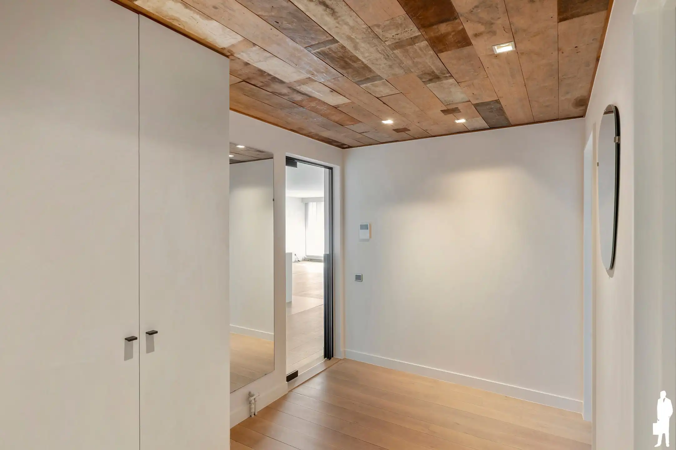 Volledig gerenoveerd en instapklaar appartement van 121 m² + 26 m² terras foto 2