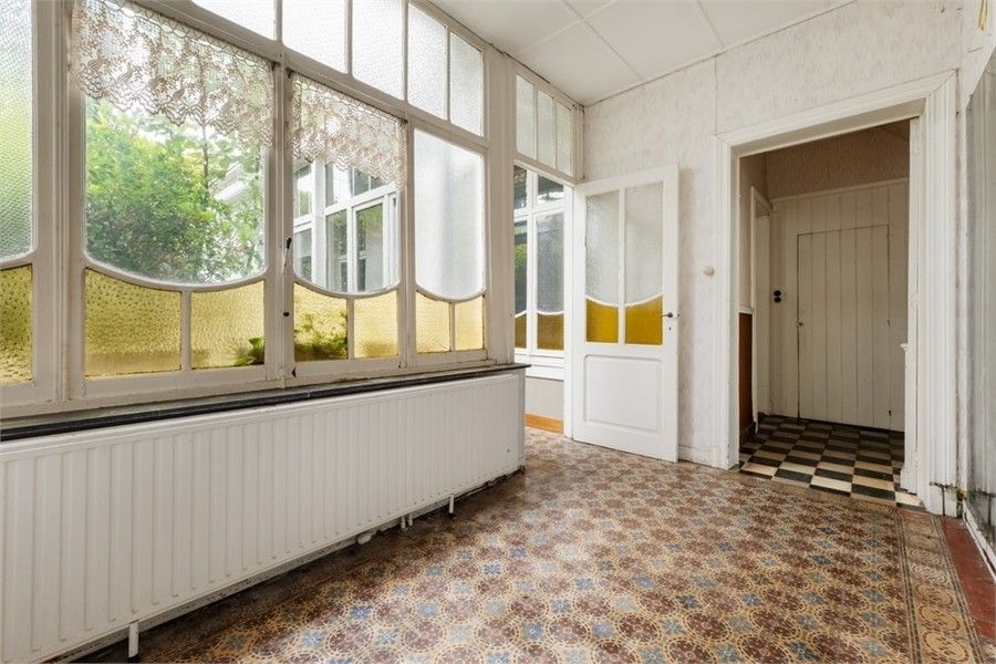 TE RENOVEREN STADSWONING MET VEEL POTENTIEEL IN HET STADSCENTRUM VAN SINT-TRUIDEN foto 9