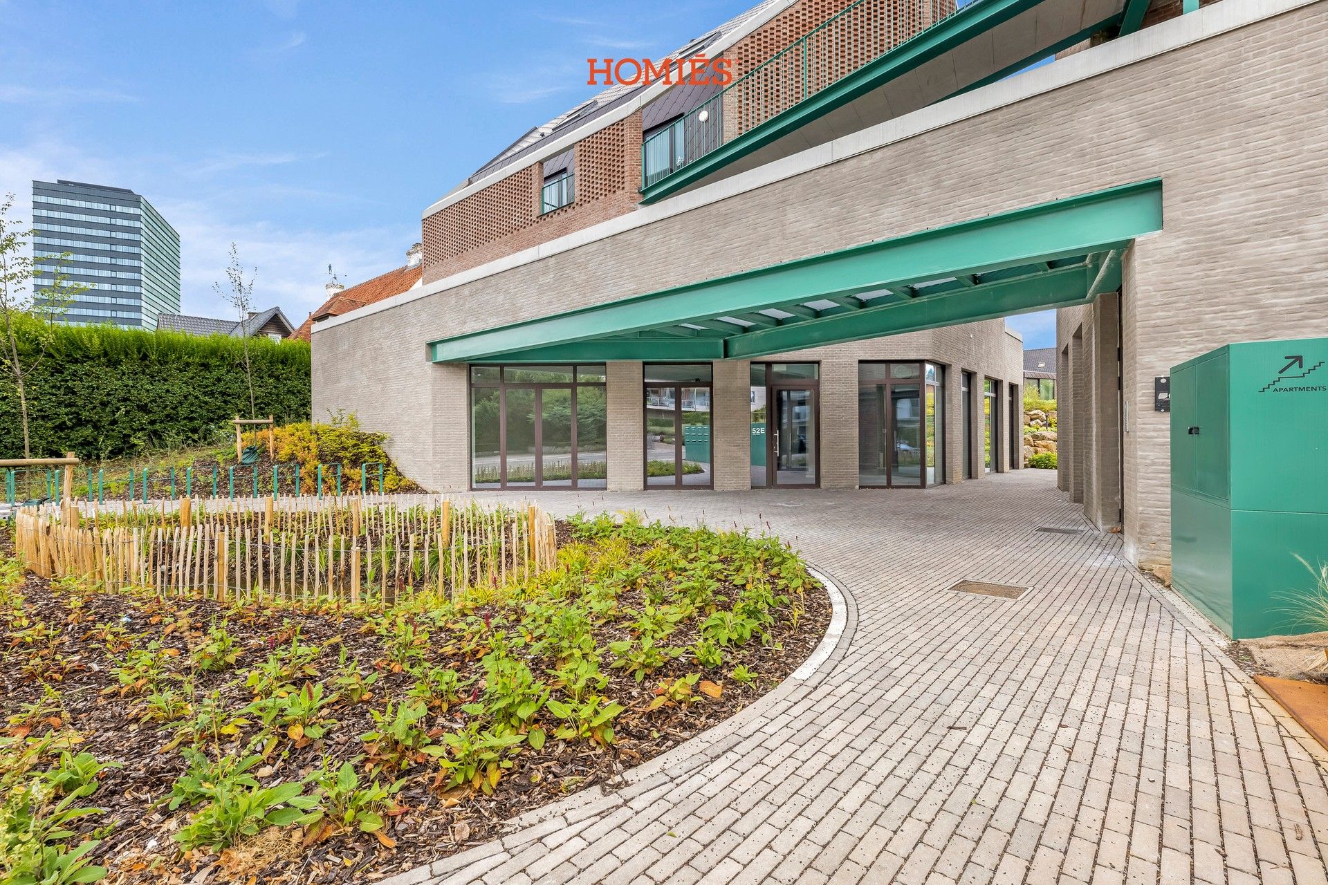 Grote commerciële nieuwbouwruimte te huur foto {{pictureIndex}}