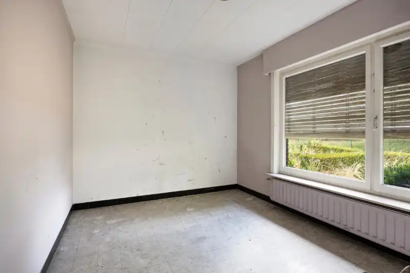 Charmante laagbouwwoning op een idyllische locatie in het landelijke Mullem foto 11