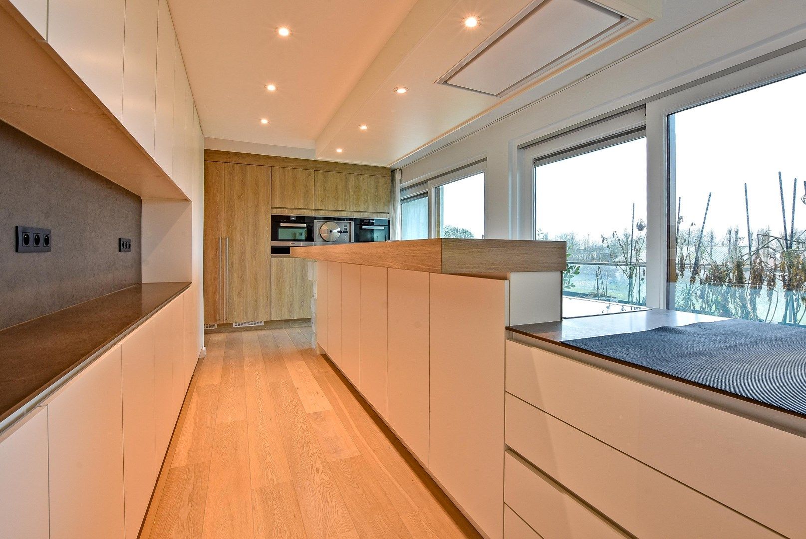 Luxueus appartement (152 m²) met rondom terrassen te Nieuwpoort-Stad. foto 6