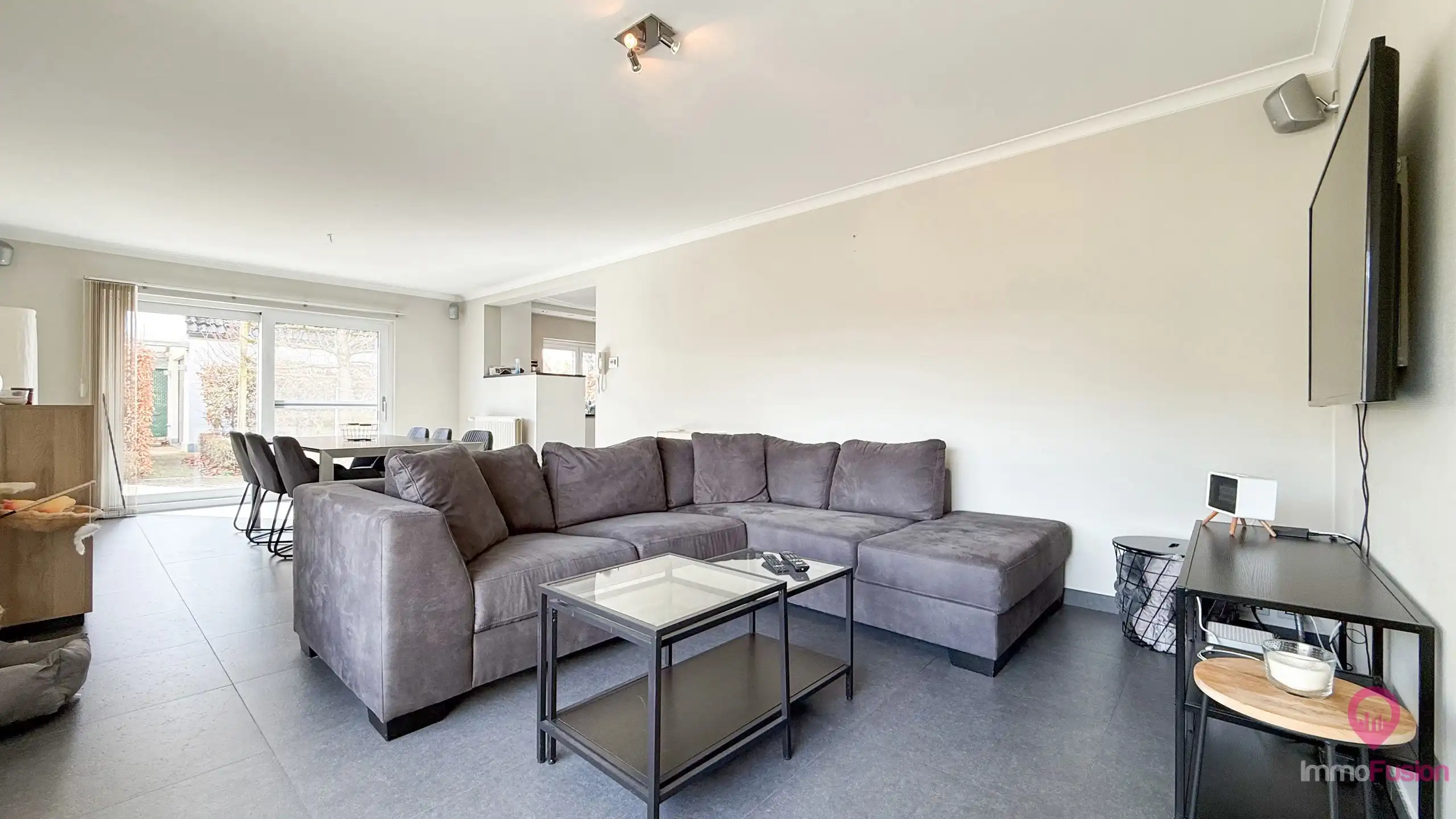 Charmante open bebouwing met 3 slaapkamers op rustige ligging! foto 8