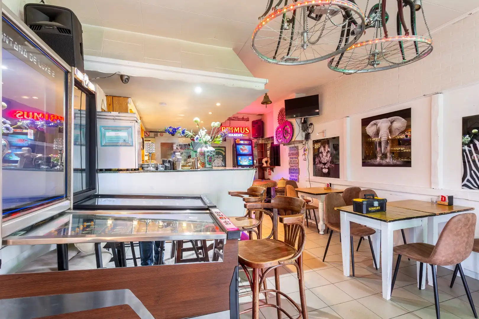 Handelshuis aan Berchem station foto 8