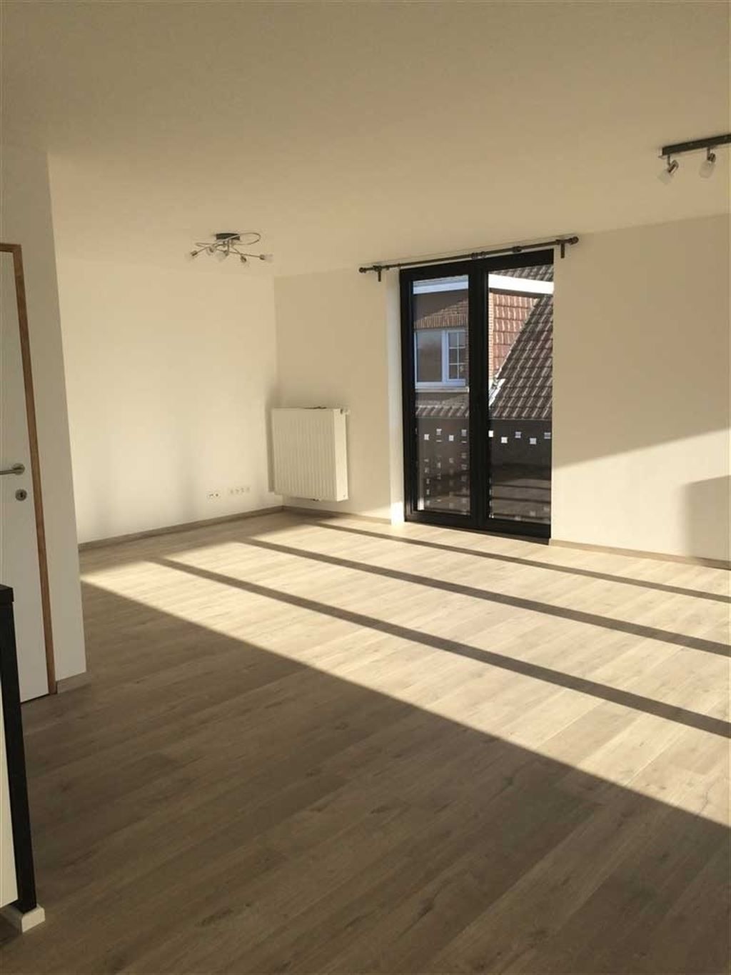 recente duplex met aangenaam terras (GEEN GEMEENSCHAPPELIJKE KOSTEN) foto 3