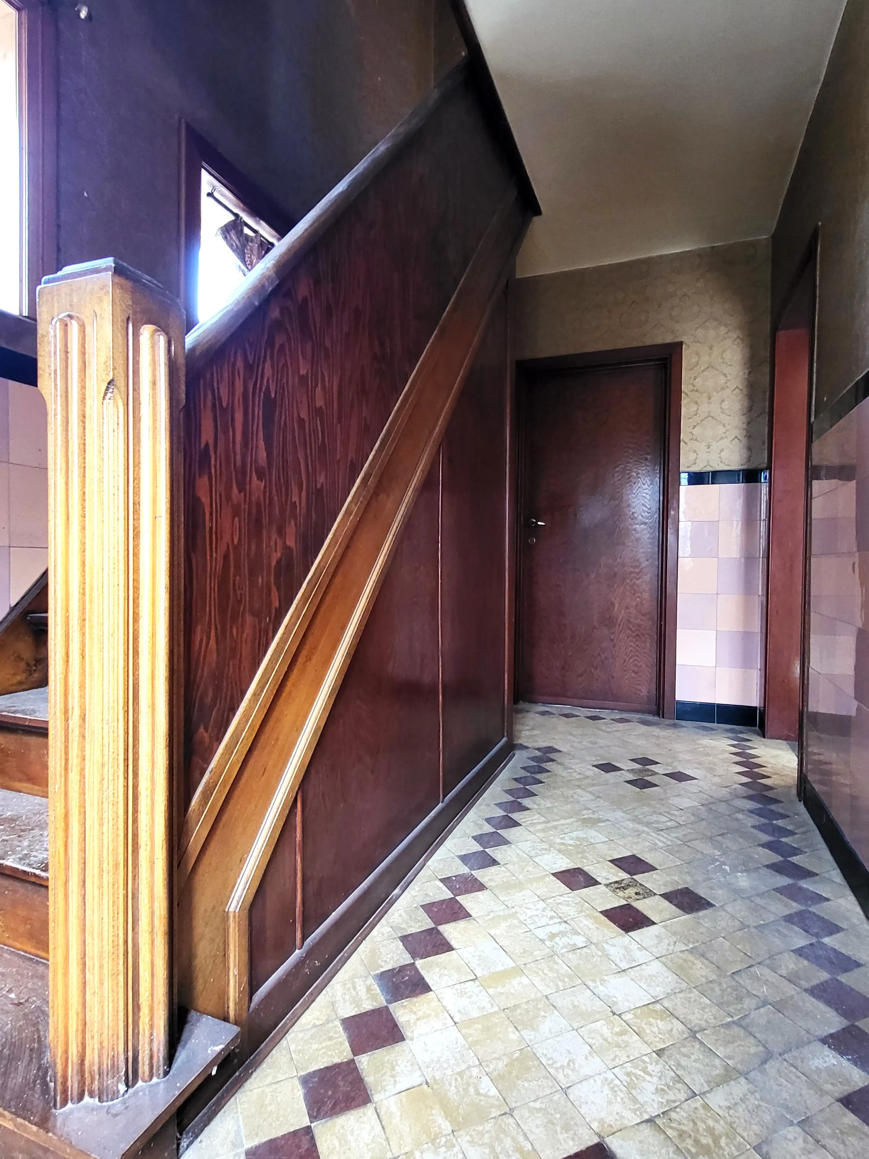 Te renoveren woning met veel charme en ruime tuin op 671 m².  foto 12