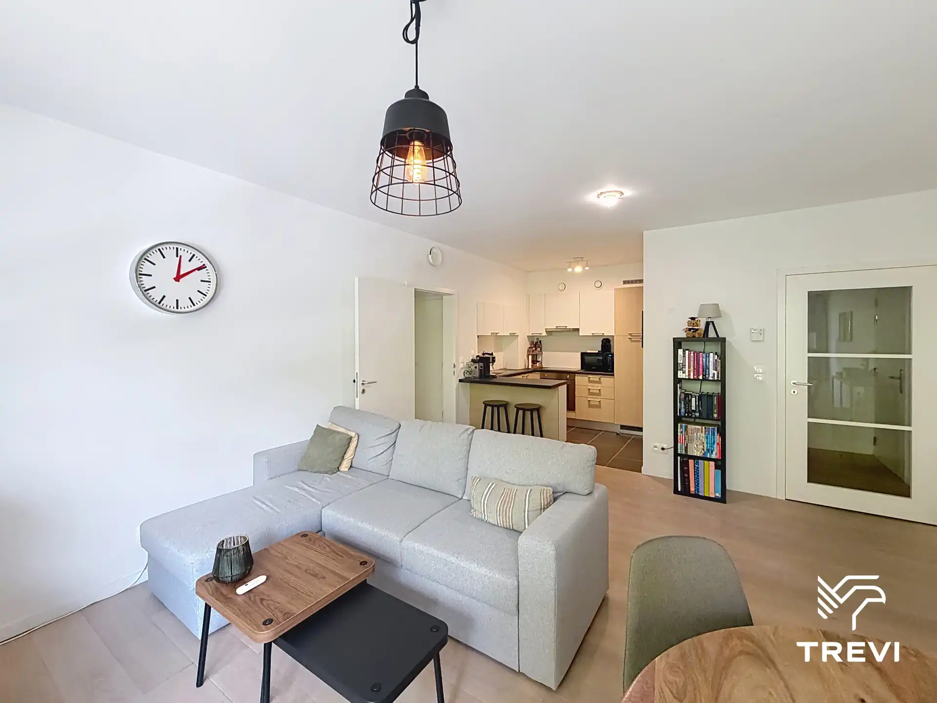 ETTERBEEK – 1 slpk. flat in het hart van de Europese wijk! foto {{pictureIndex}}