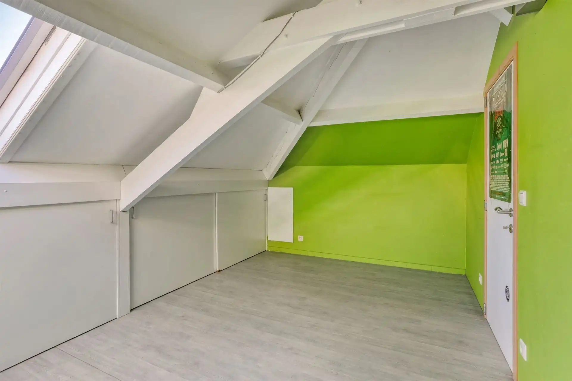 Op te frissen woning met 5 slpks nabij centrum Oostmalle! foto 27
