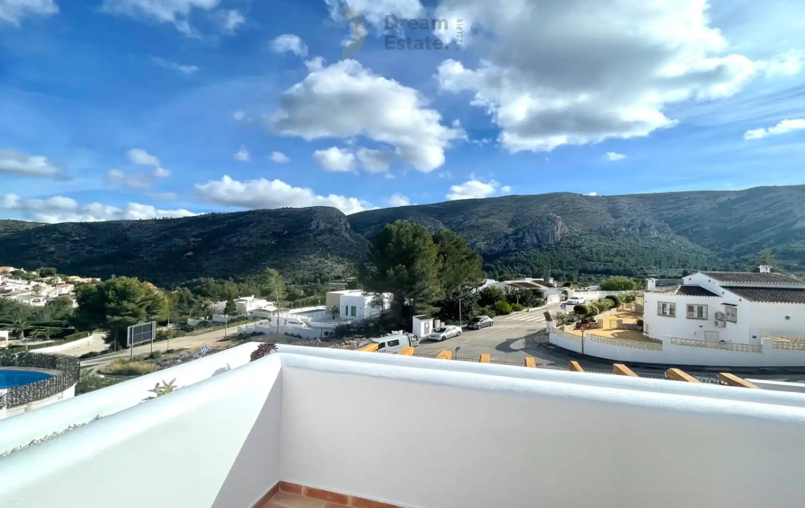 Luxe Ibiza-Style Villa met Panoramisch Bergzicht foto 22