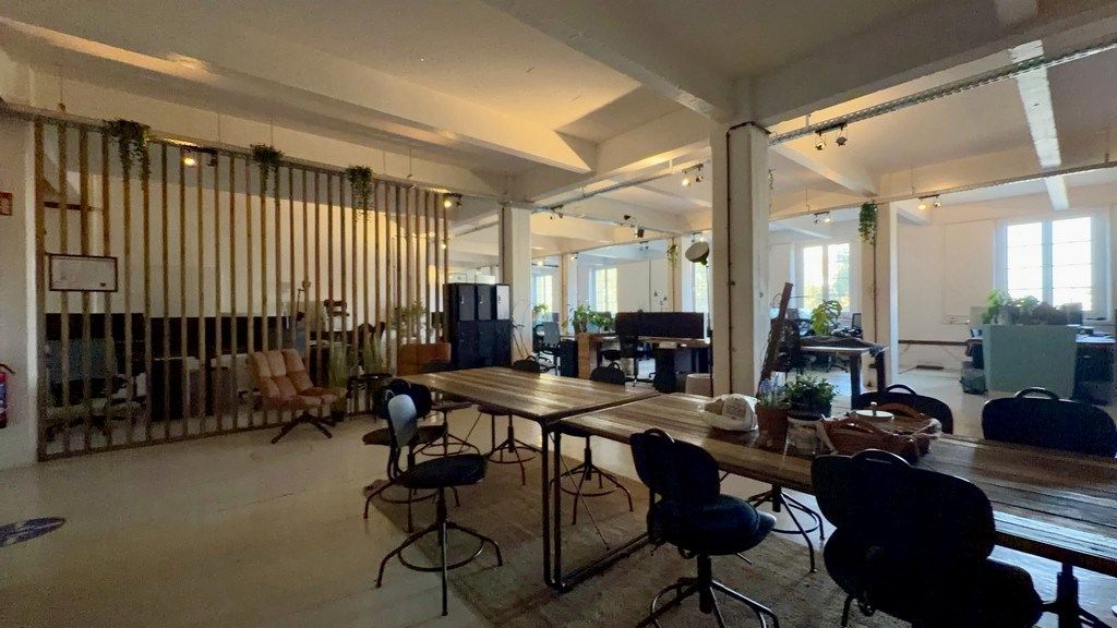 Kantoren te huur in gerenoveerd pakhuis La Cloche in Antwerpen foto 3