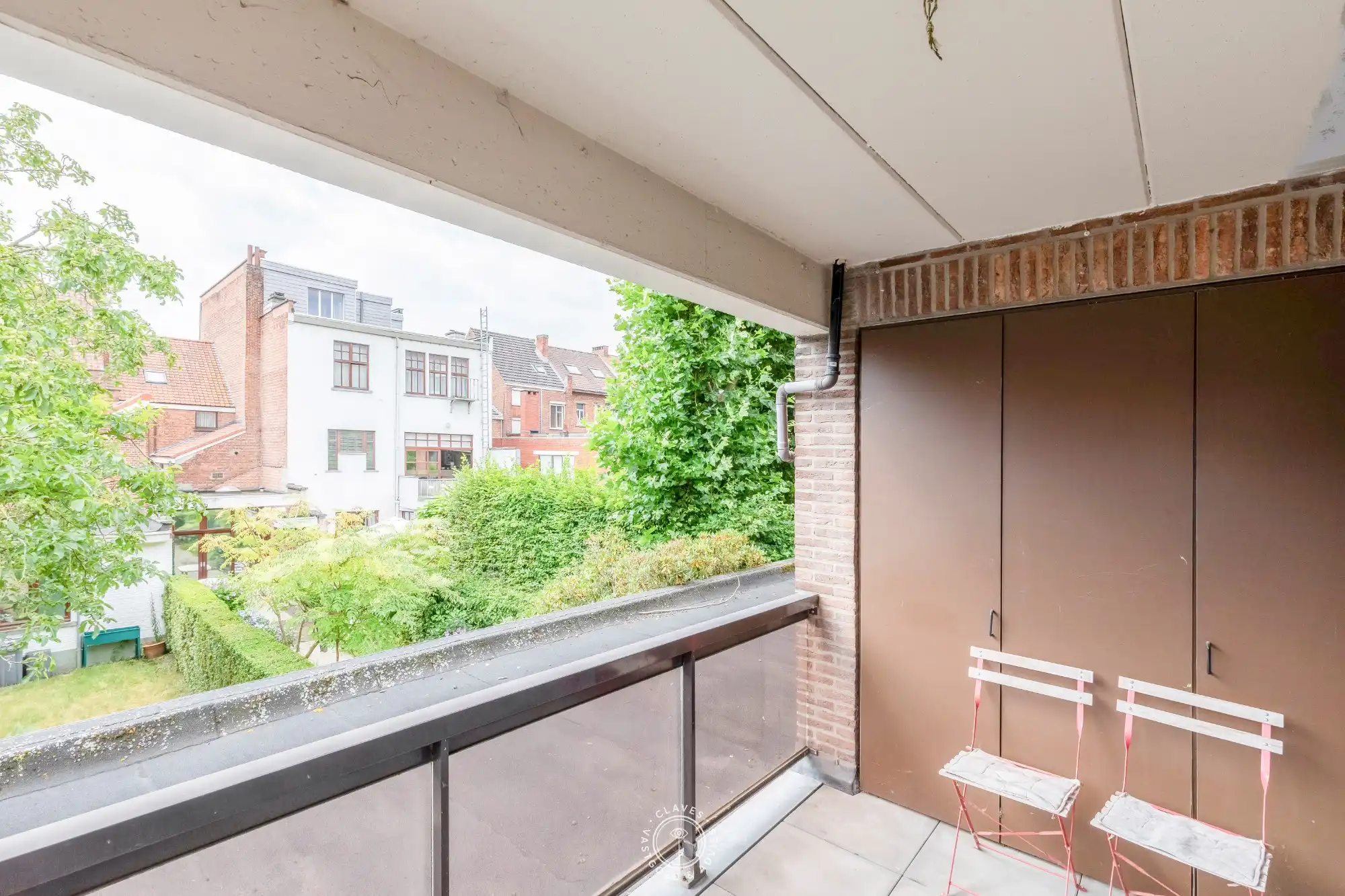 Lichtrijk tweeslaapkamerappartement met autostaanplaats op toplocatie foto 10