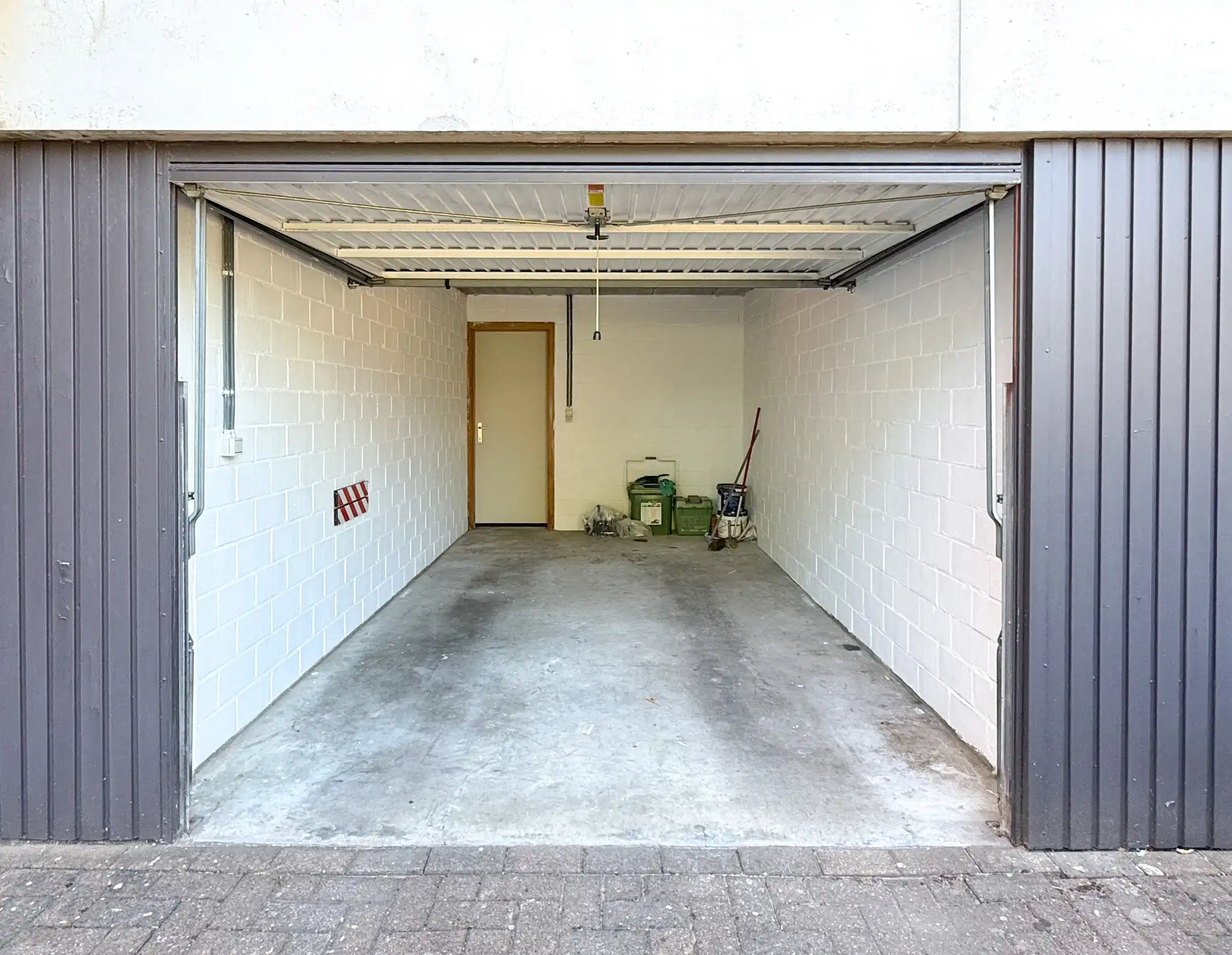 Appartement met twee slaapkamers en twee terrassen in het centrum van Beveren foto 14