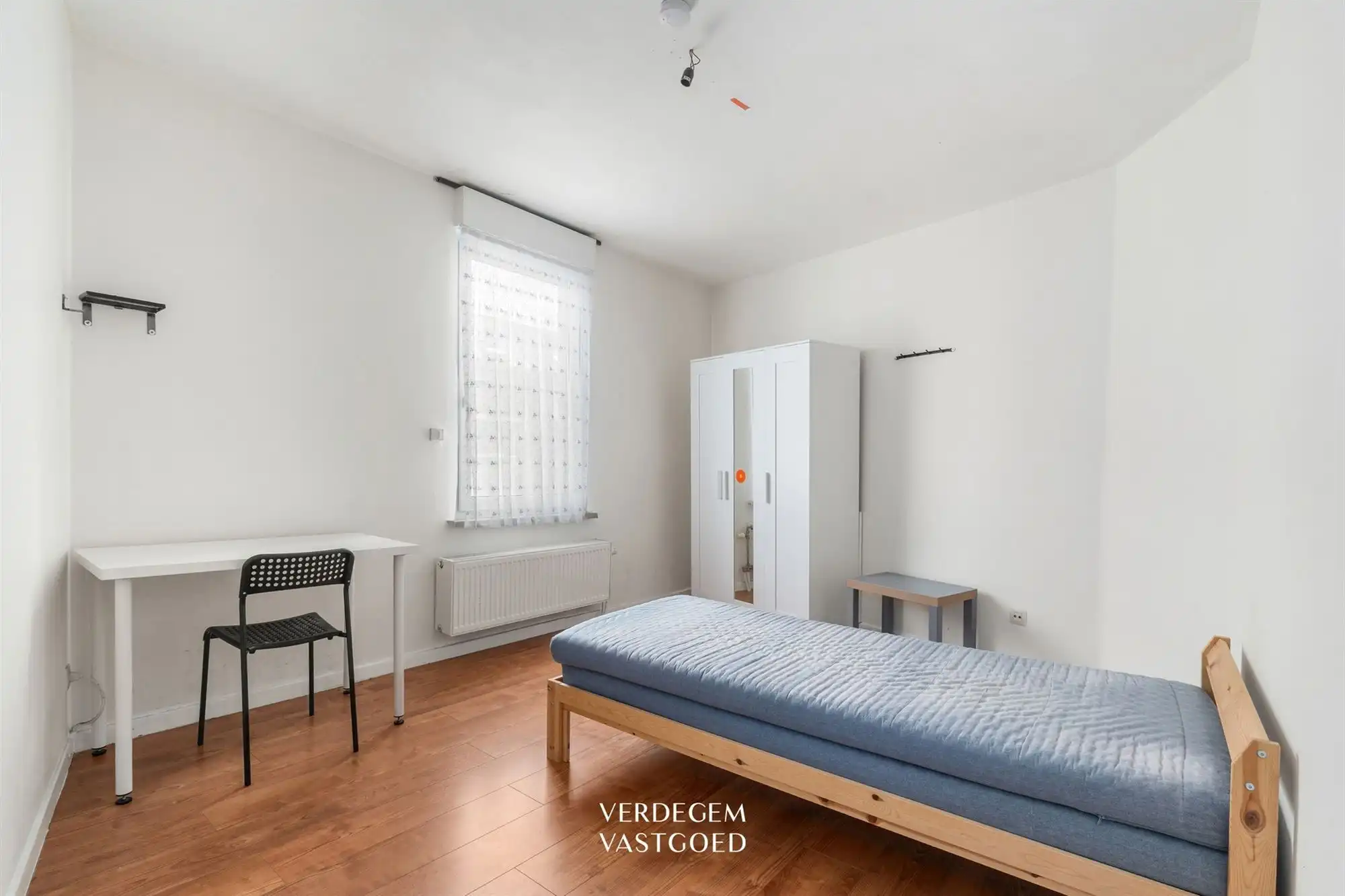 Instapklare woning met grote leefruimte en vier slaapkamers foto 9