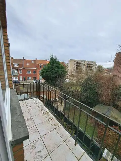 Comfortabel 2-slaapkamerappartement met Balkonterras te huur in Assebroek Brugge foto 16