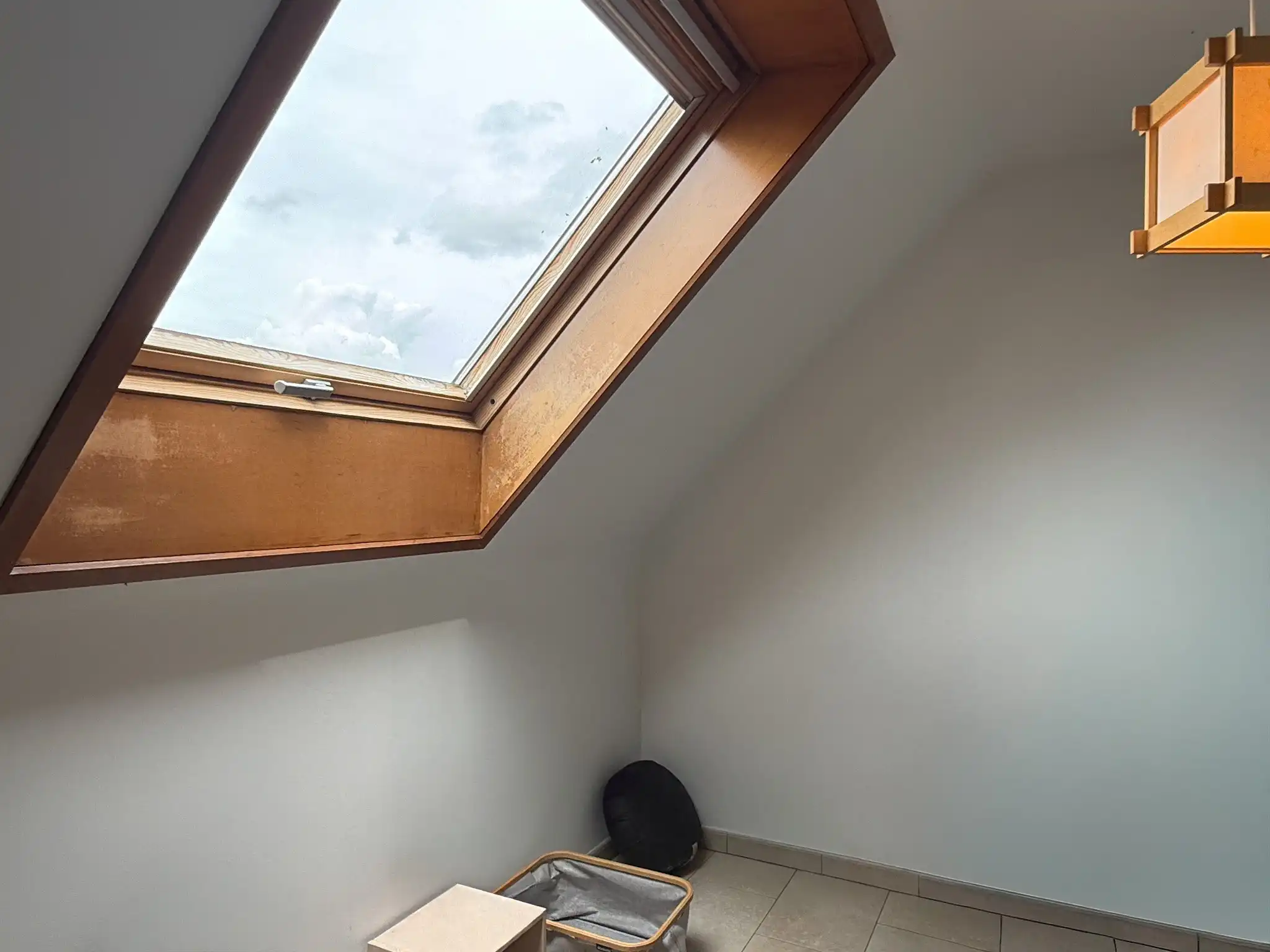 Duplexappartement in Melsele met twee slaapkamers, twee terrassen en carport foto 9