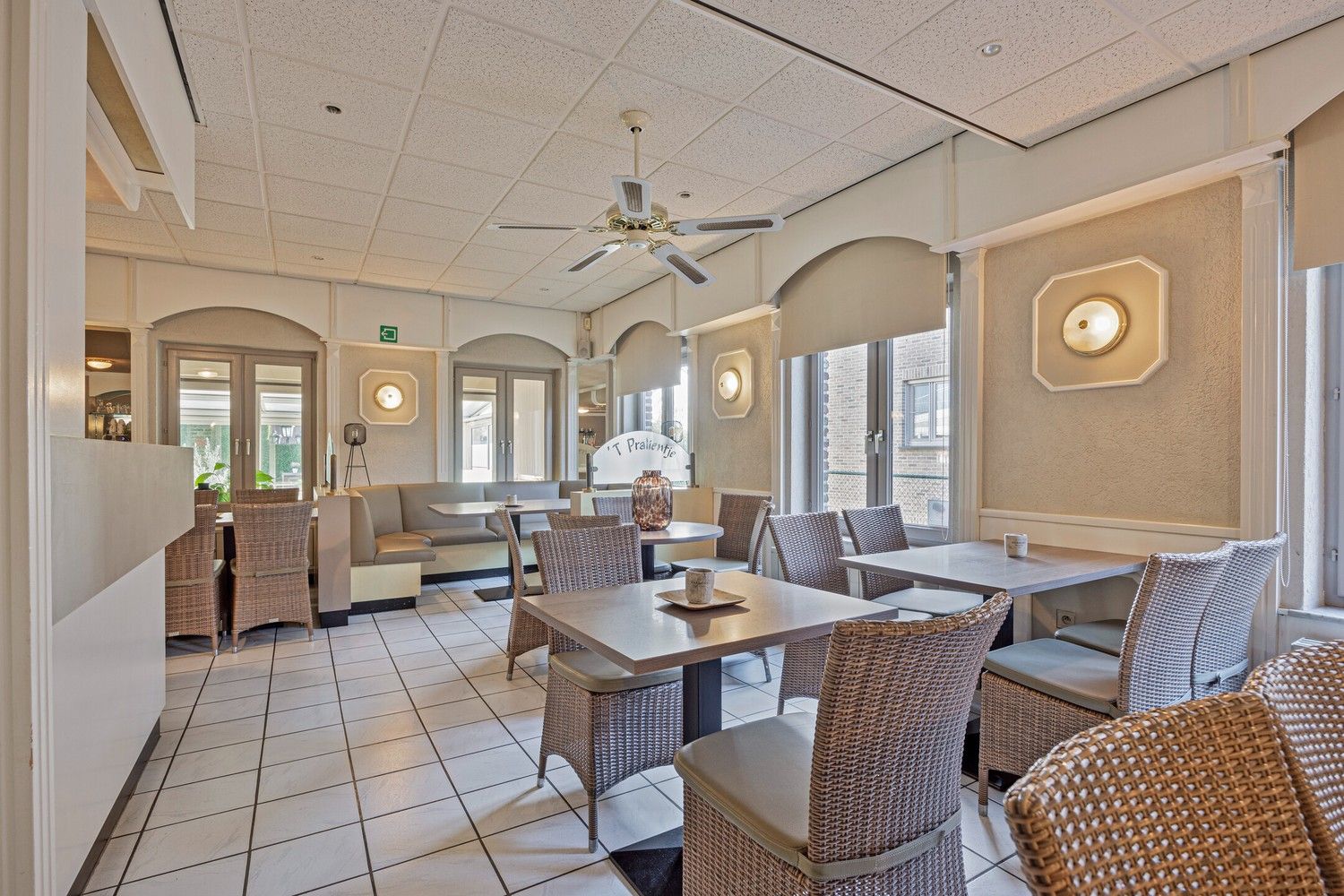 Bedrijfspand met woonst op perceel met commerciële mogelijkheden (ca. 38a) foto 23