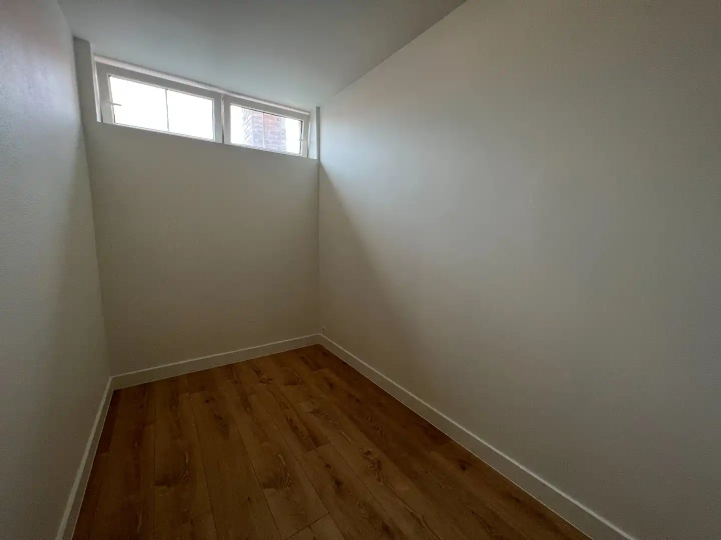 GEZELLIG APPARTEMENT MET APARTE SLAAPKAMER EN TERRAS VLAKBIJ STATION foto 9