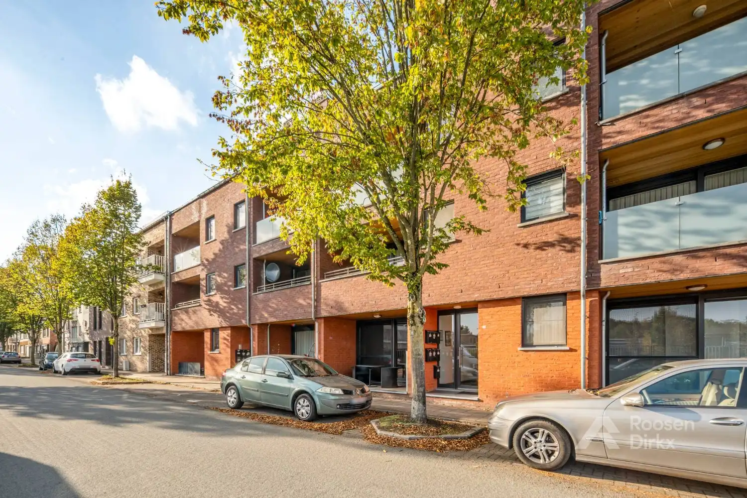 Verzorgd en comfortabel gelijkvloers appartement met 85m² bewoonbare oppervlakte en kelderberging en kelderstaanplaats foto 2
