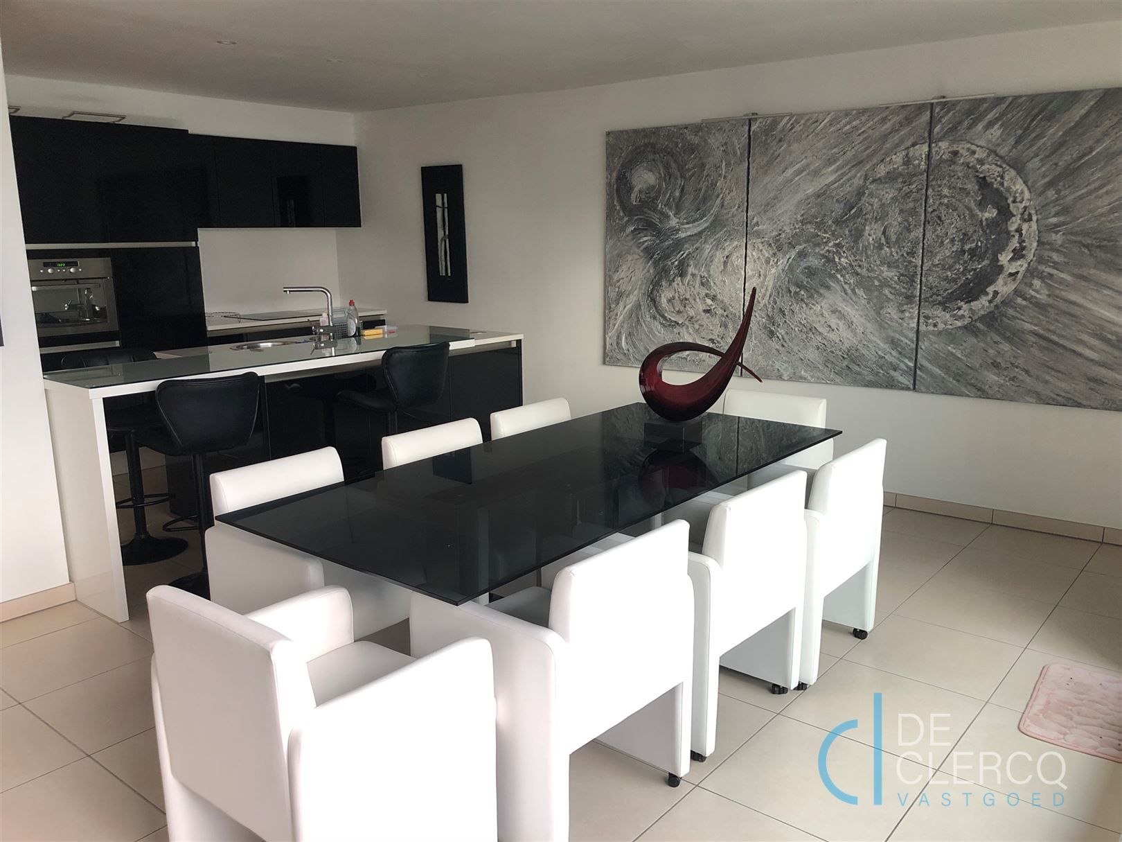 Zeer ruim appartement met garage TE HUUR in het centrum van Lochristi! foto 7