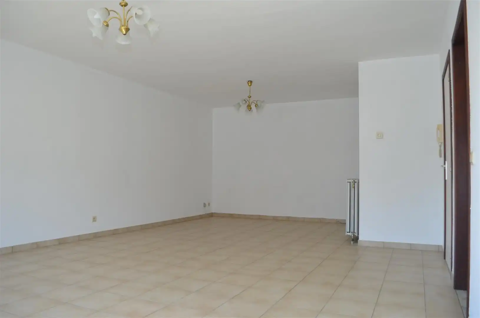 Gelijkvloers appartement met twee slaapkamers foto 3