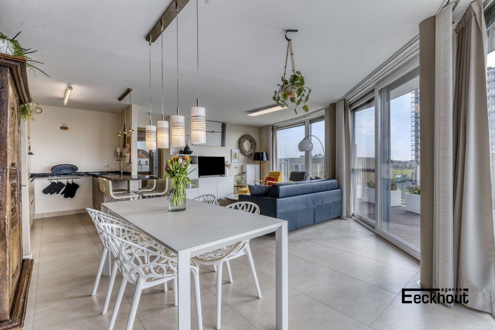 Instapklaar & modern 3 slaapkamer-appartement met zéér ruim zonneterras (45m²) te Bredene-Duinen! foto 7