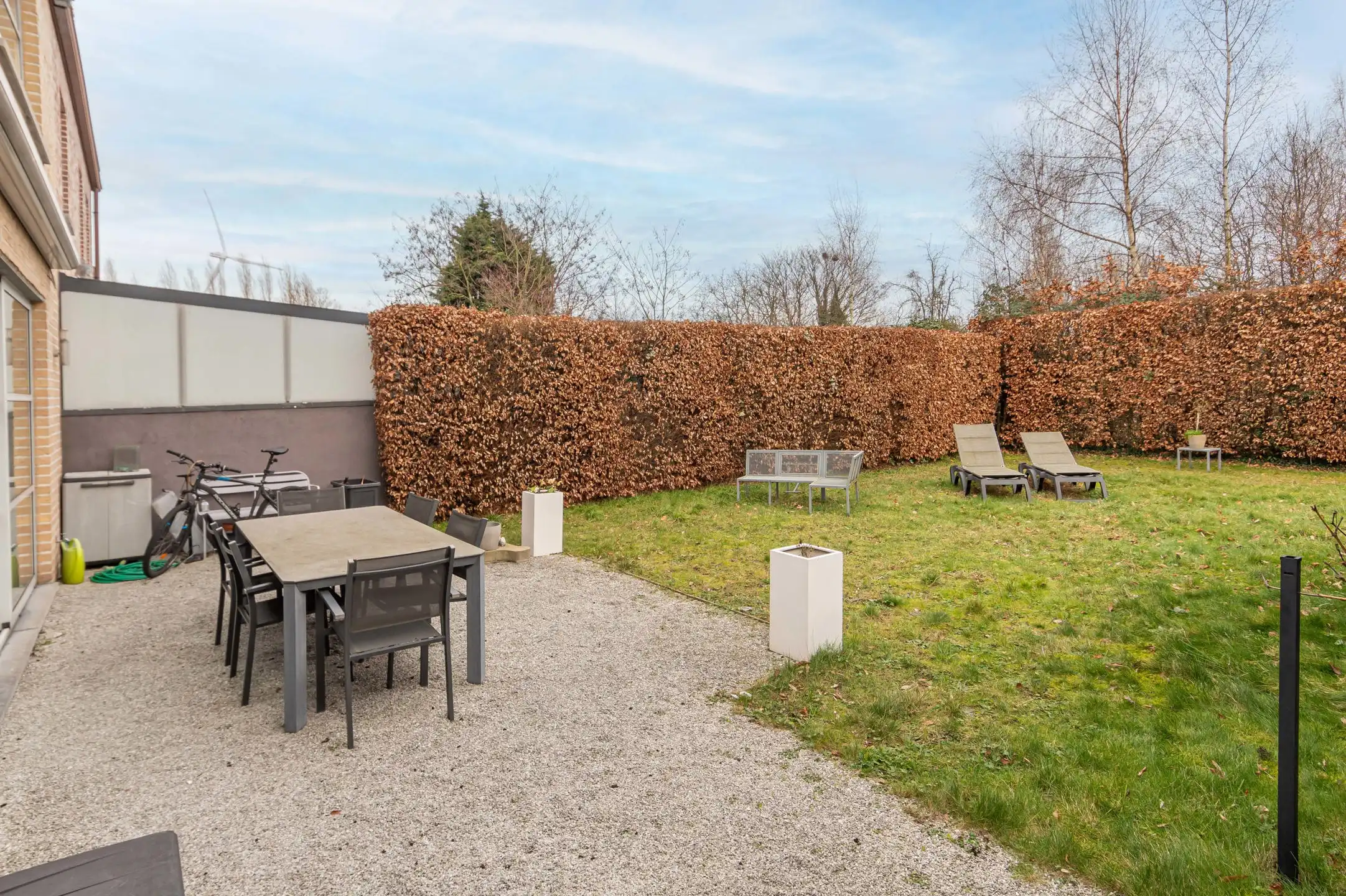 Ruime gezinswoning met tuin op rustige ligging foto 25