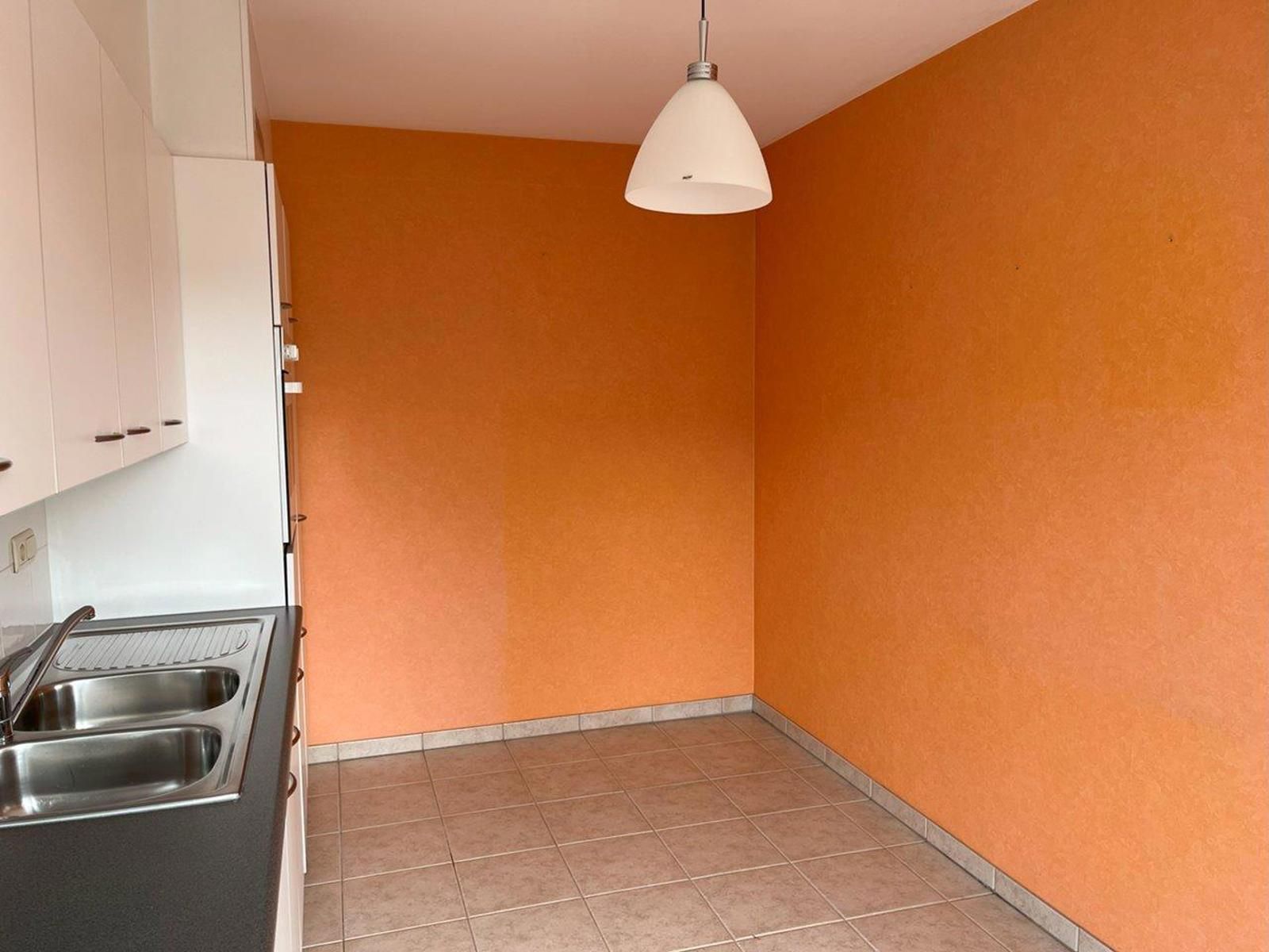 Ruim appartement in centrum Nijlen met o.a. 2 slpks en lift foto 4