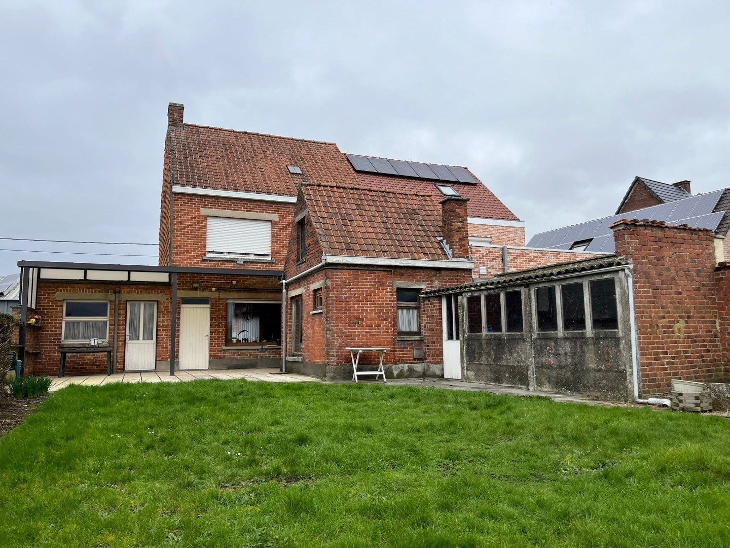 Halfopen woning te koop in Kuurne op 1090 m²!  foto 2