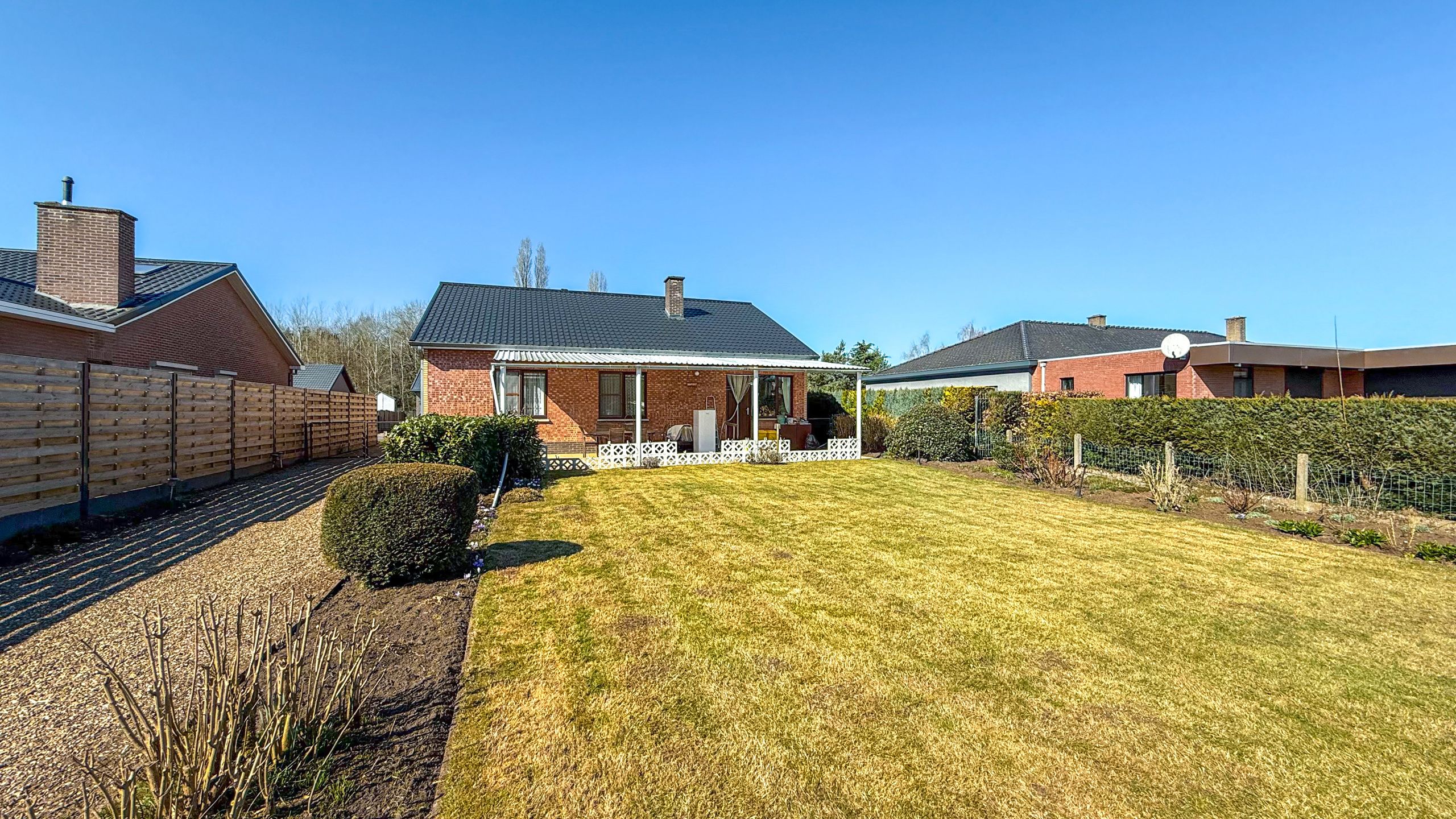 Instapklare bungalow met 3 slaapkamers in Heusden-Zolder! foto 29