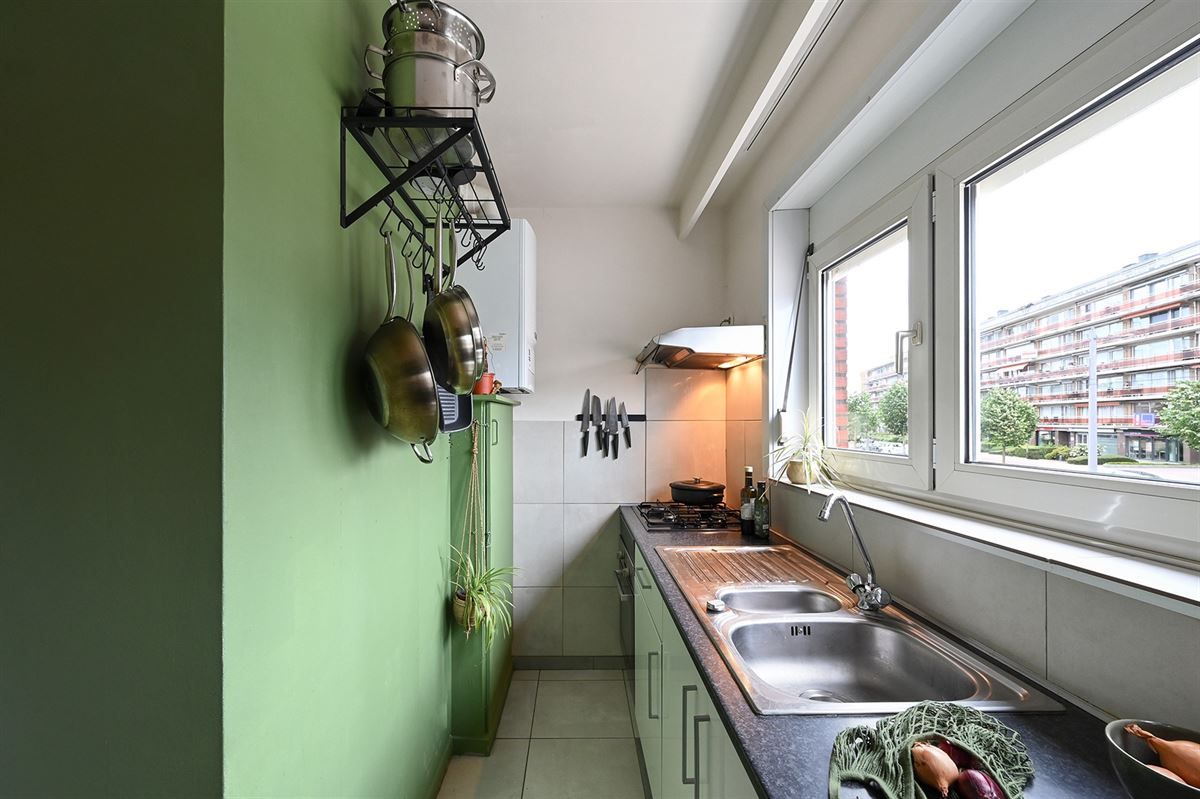 Hoekappartement met veel lichtinval en inpandige garage in Deurne foto 11