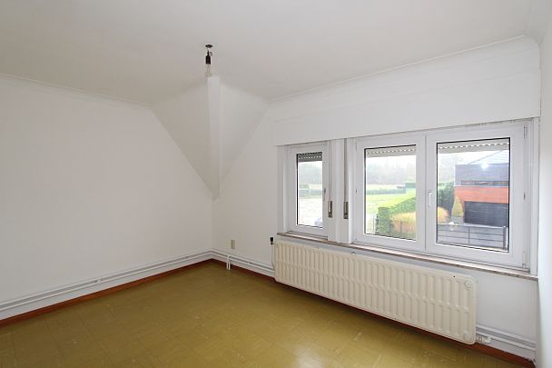 Woonhuis van 189m² in open bebouwing met tuin op 6 are 49 ca foto 10