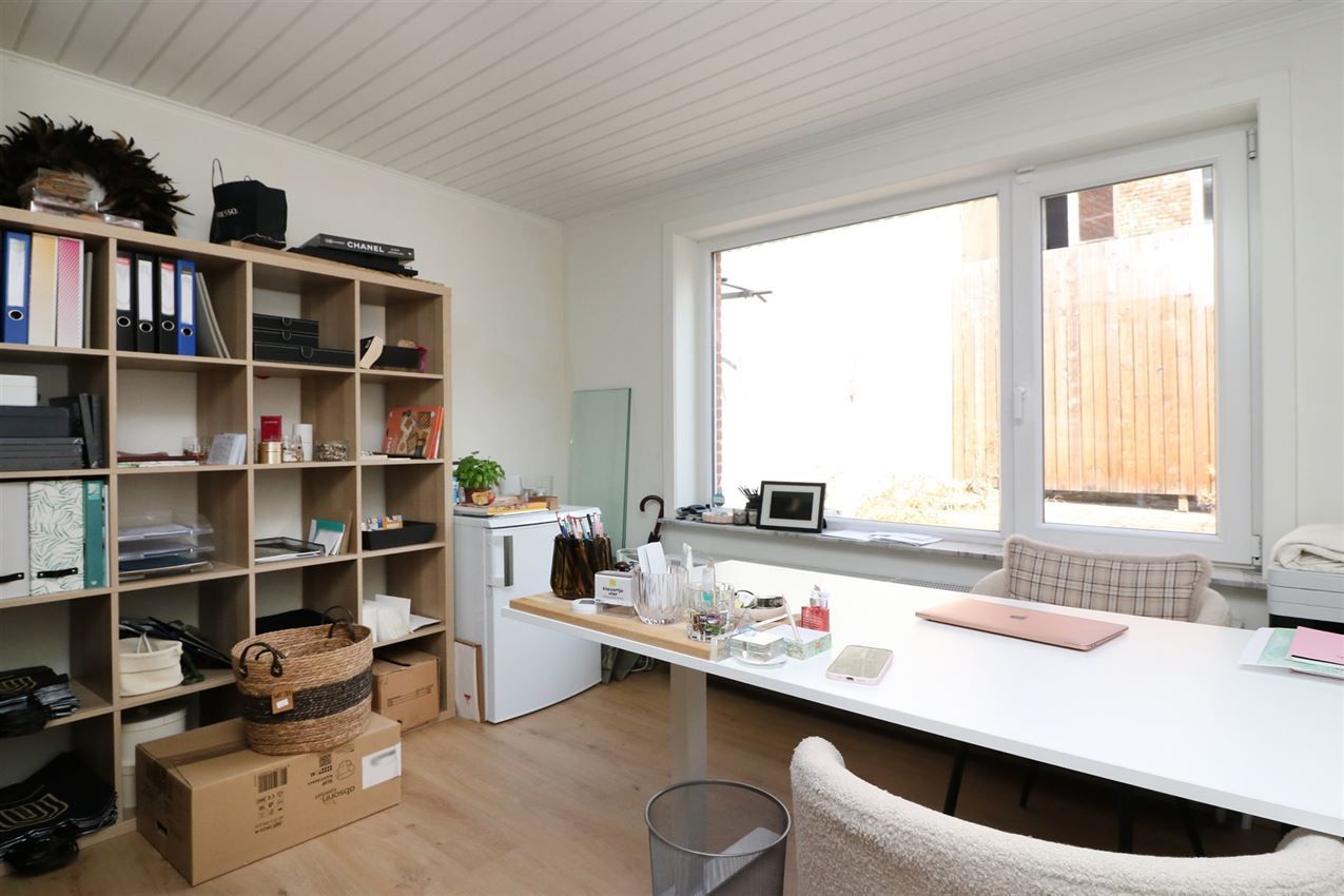 Centraal gelegen handelszaak met hoog zichtbaarheidsgehalte foto 17