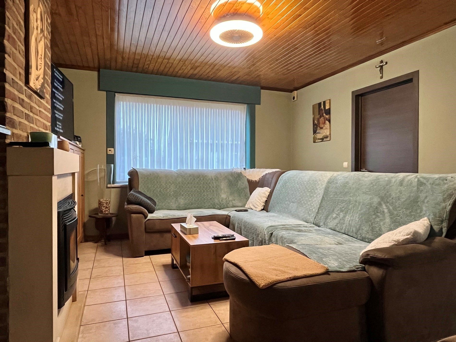 Gezellige woning te koop in Oostrozebeke! foto 4