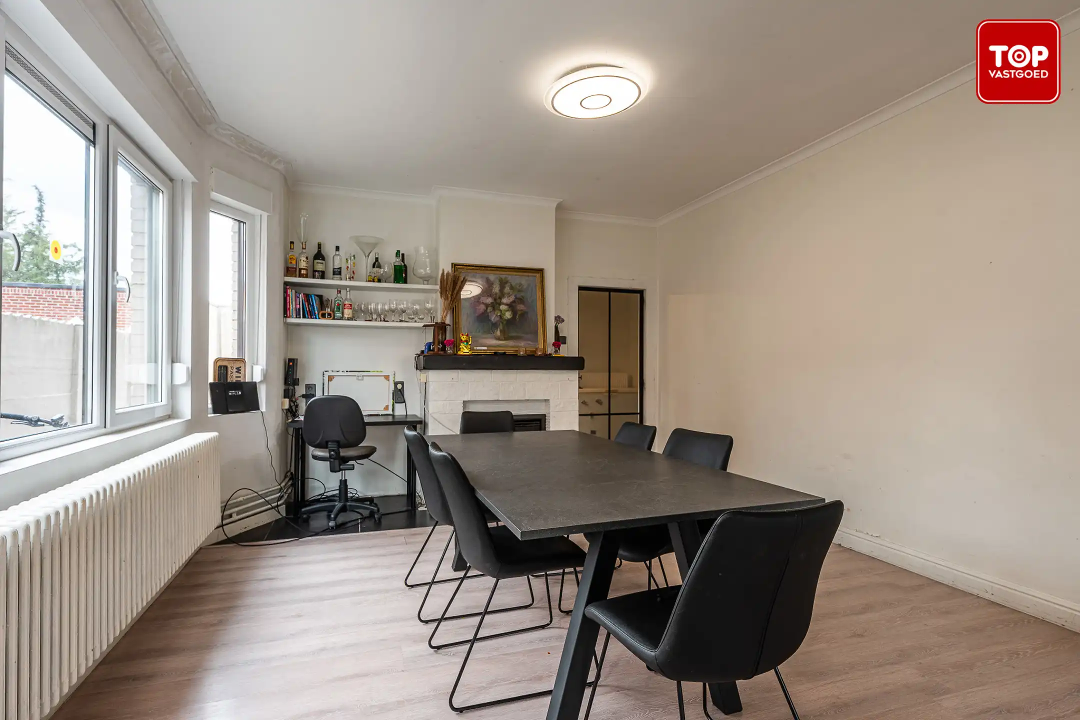 Instapklare halfopen woning in een gezinsvriendelijke buurt. foto 4