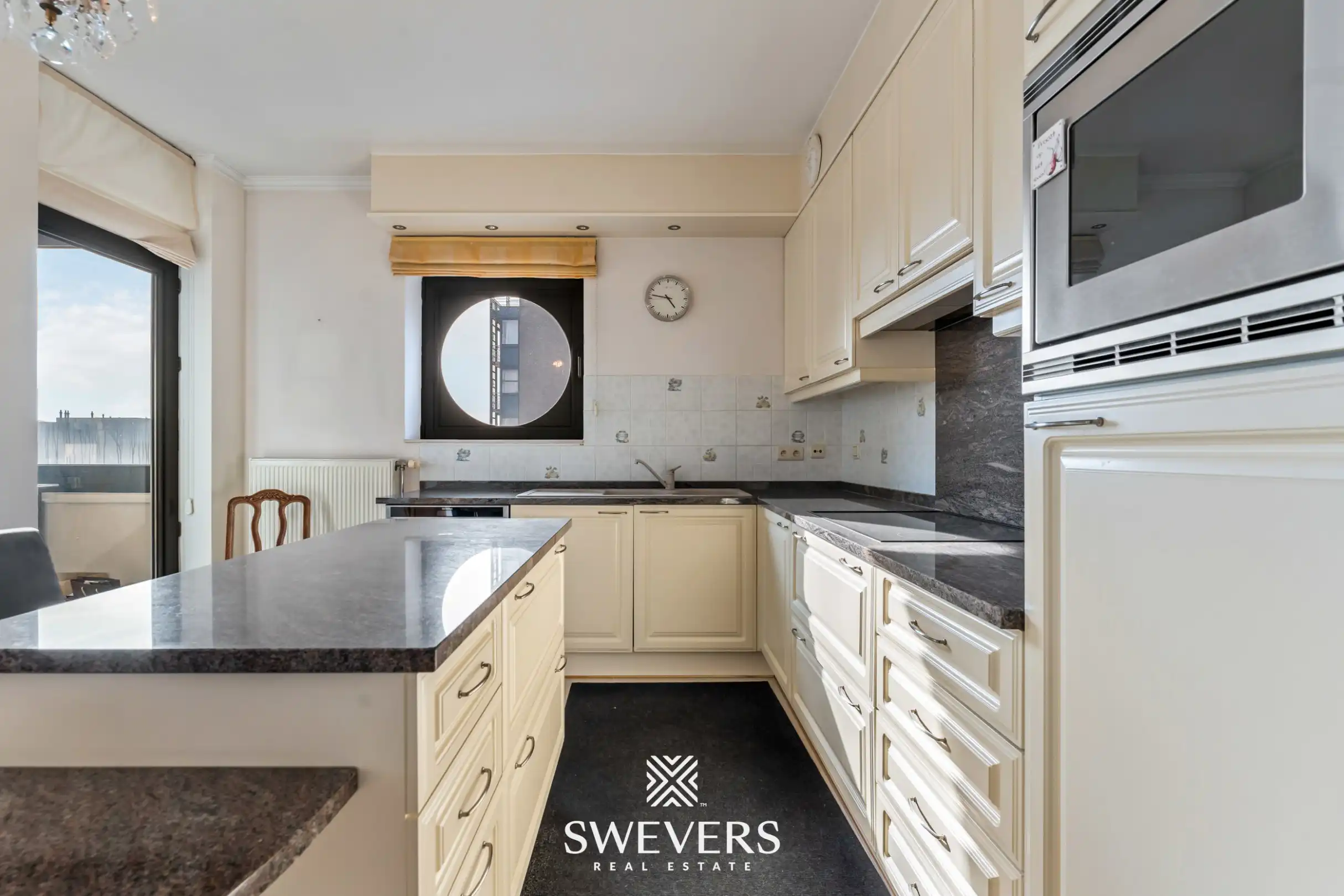 Dakappartement 123 m² met groot terras op toplocatie in Genk foto 12