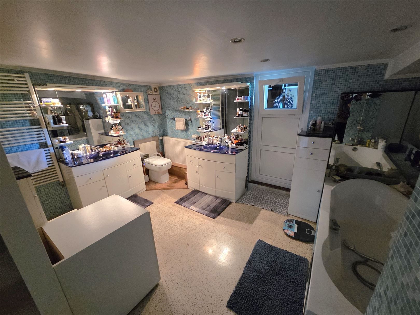 Veelzijdig gebouw: restaurant, hotel en feestzaal te Rebaix foto 22