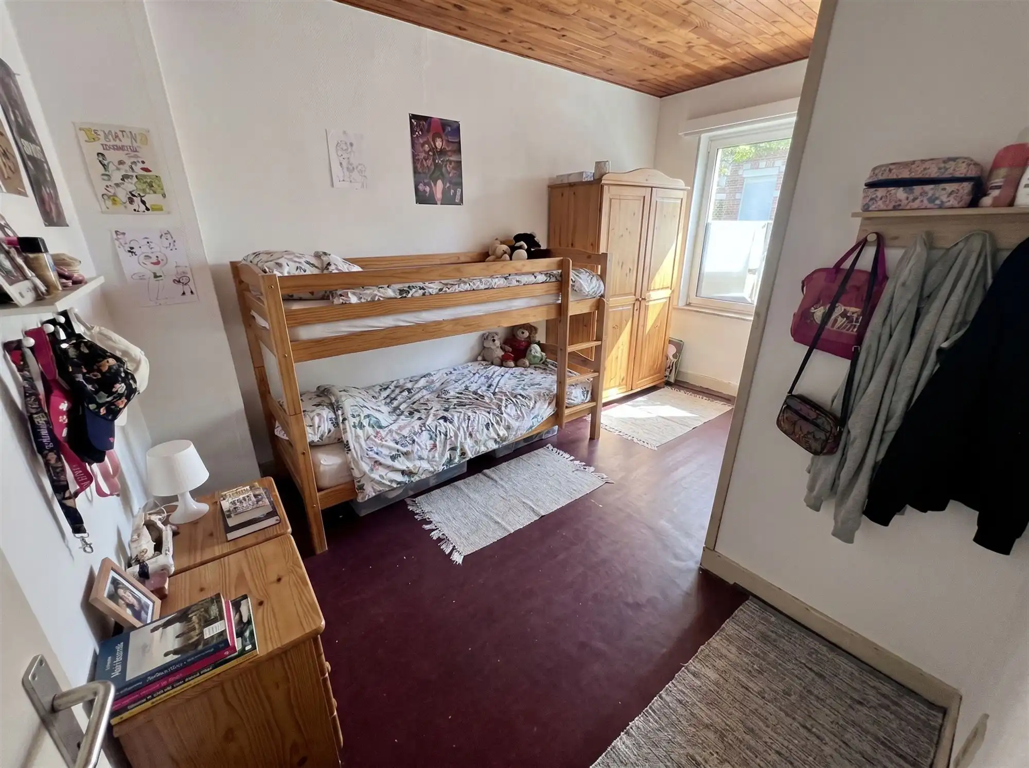 Huis met 3 slaapkamers en koer foto 18