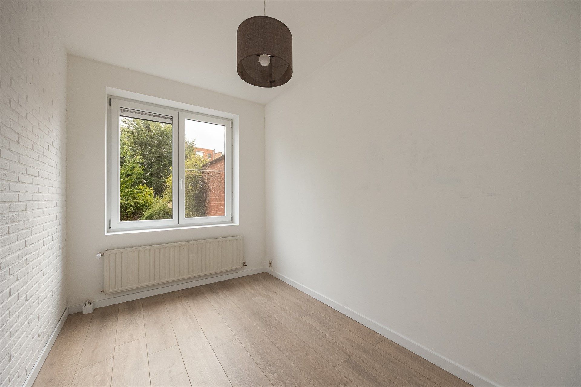 Gelijkvloerse instapklare duplex met tuin en mogelijkheid tot Praktijkruimte in Borgerhout Extra Muros foto 22