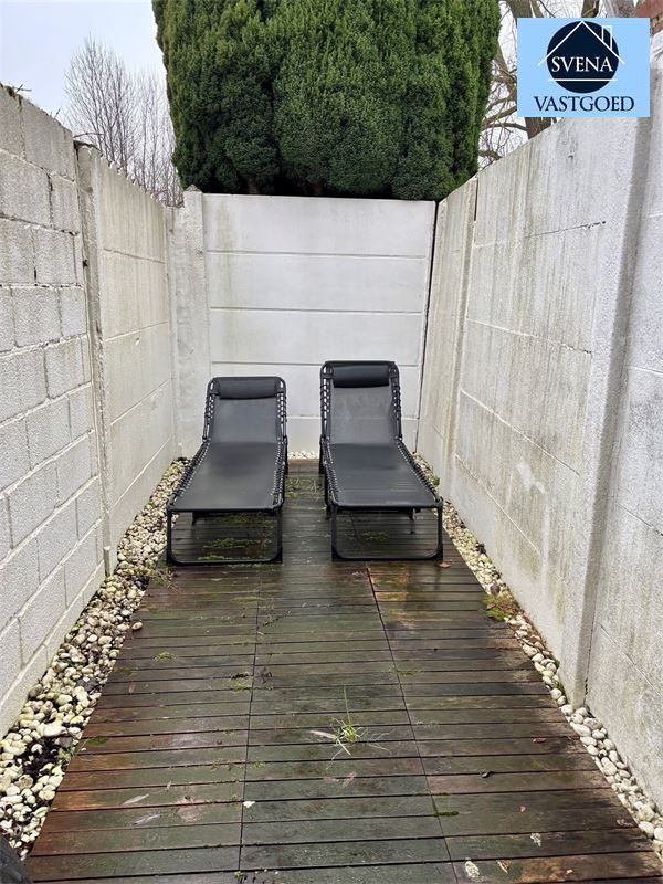 VOLLEDIG GERENOVEERDE WONING MET 3 SLAAPKAMERS EN TERRAS foto 12