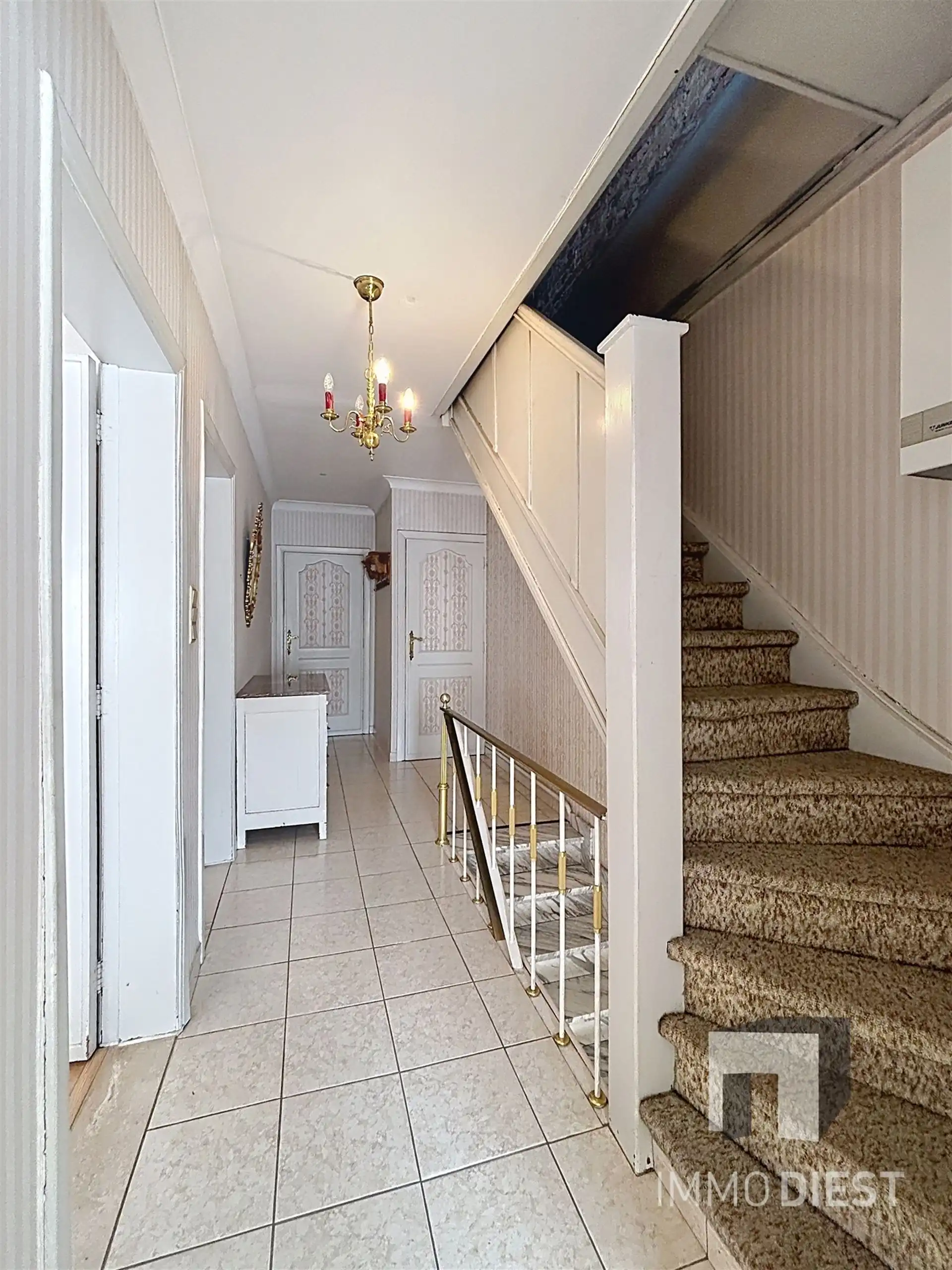Welkom in deze charmante te renoveren stadswoning aan de rand van hartje Diest. foto 23