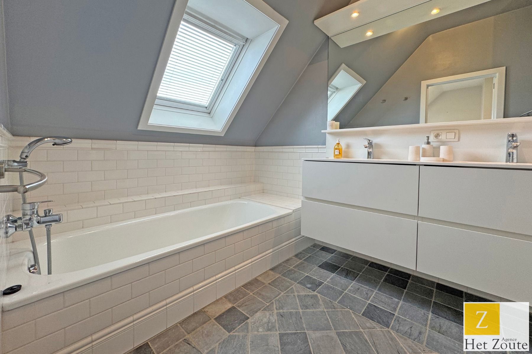 Gemeubeld Penthouse in het hart van het Zoute foto 15