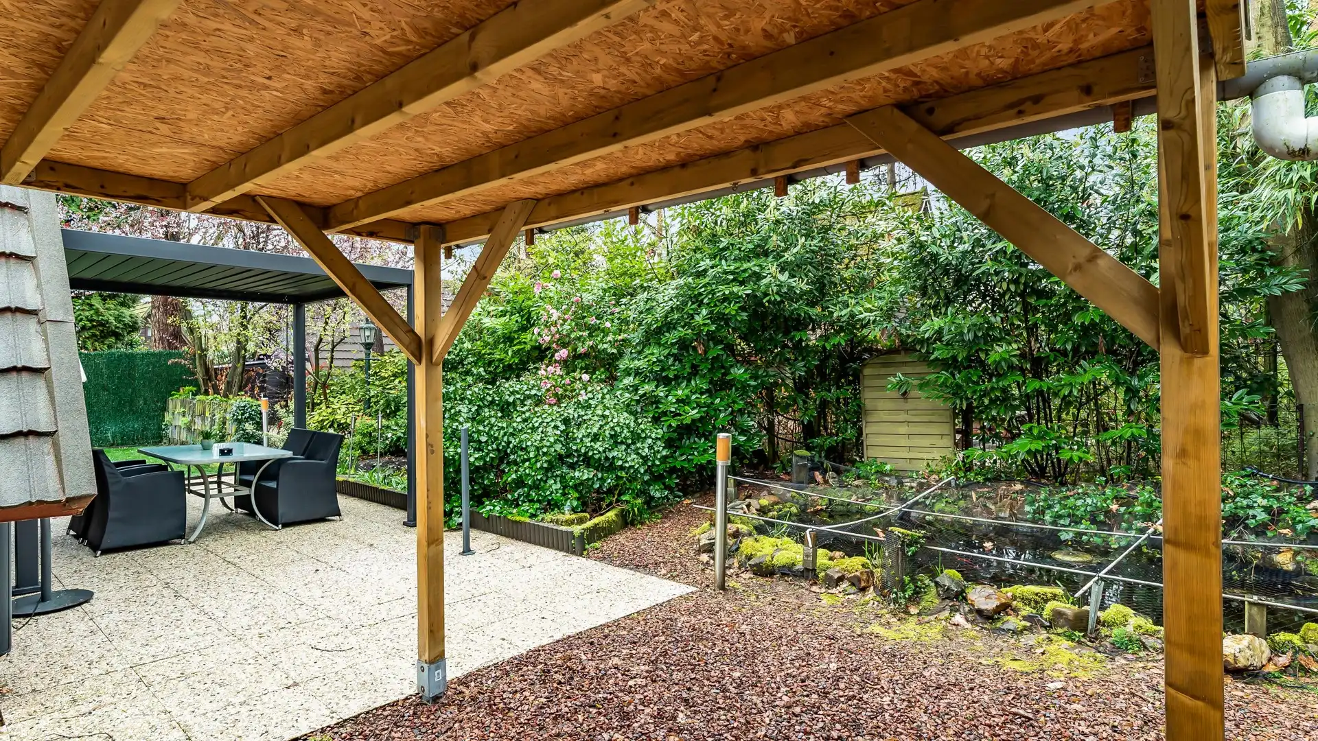 CHARMANTE VAKANTIEWONING AAN DE SONNEVIJVER IN LANAKEN - RUST, NATUUR & COMFORT foto 18