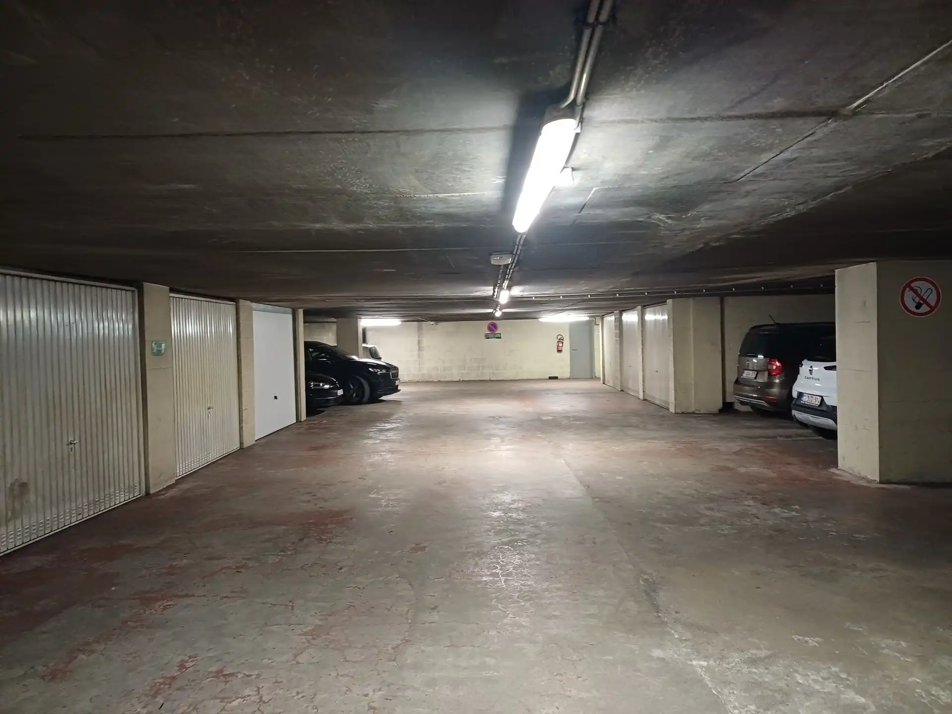 Centraal gelegen op te frissen 1 slaapkamer appartement in Watermael-Bosvoorde foto 16